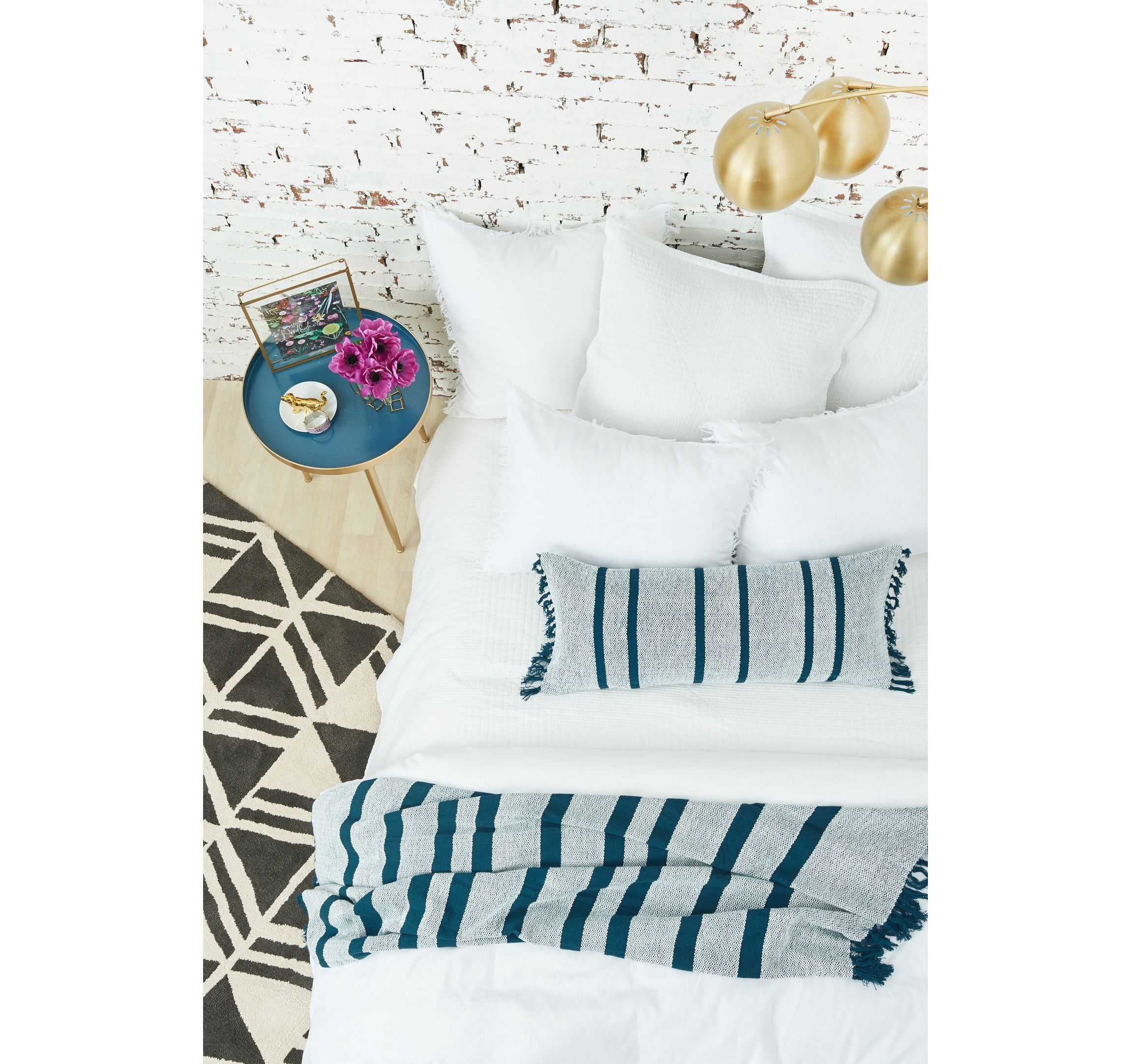 Graham White King Quilt