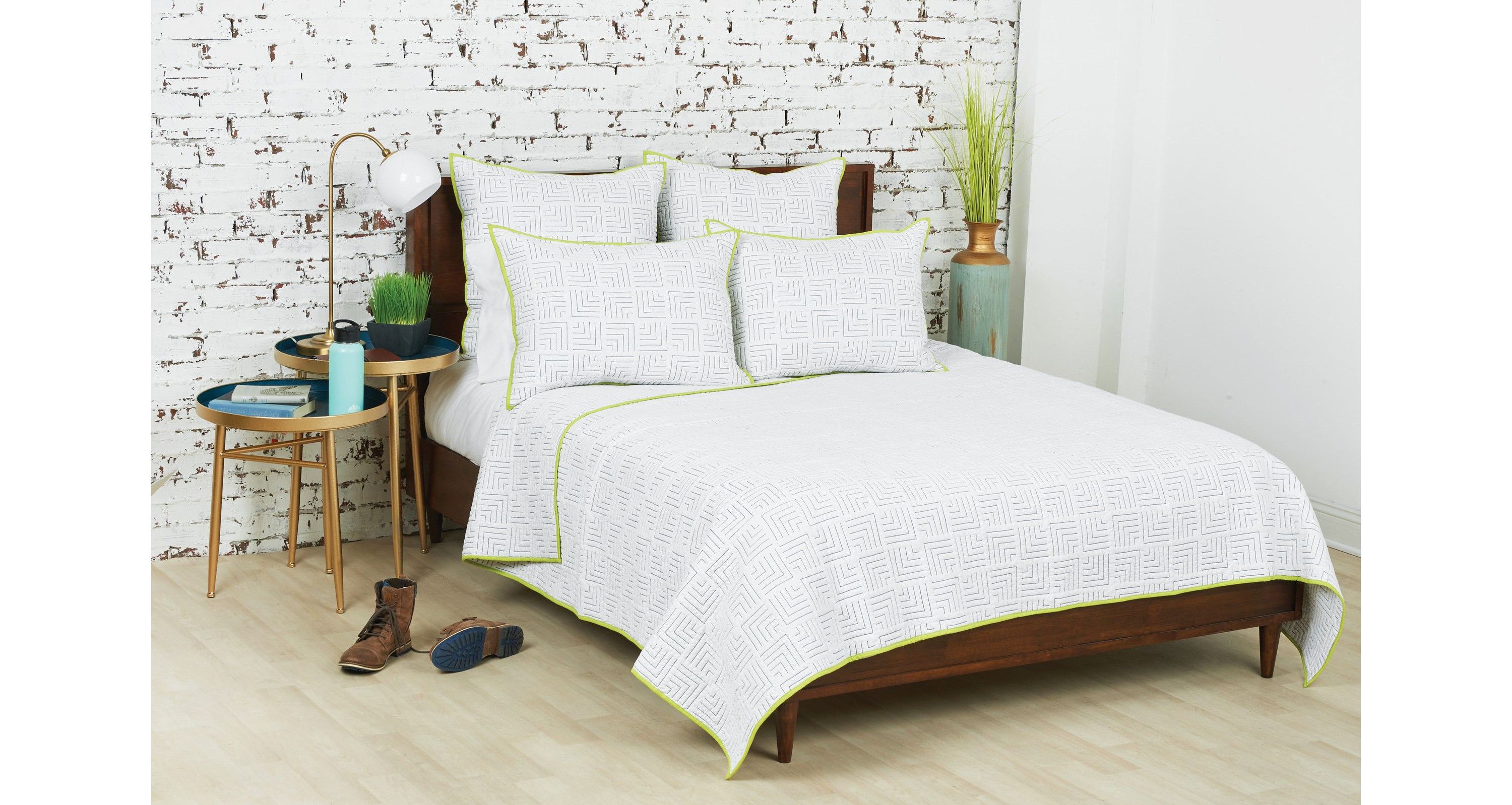 Spencer 90" x 92" Queen Quilt