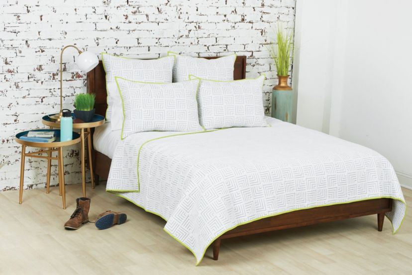 Spencer 90" x 92" Queen Quilt