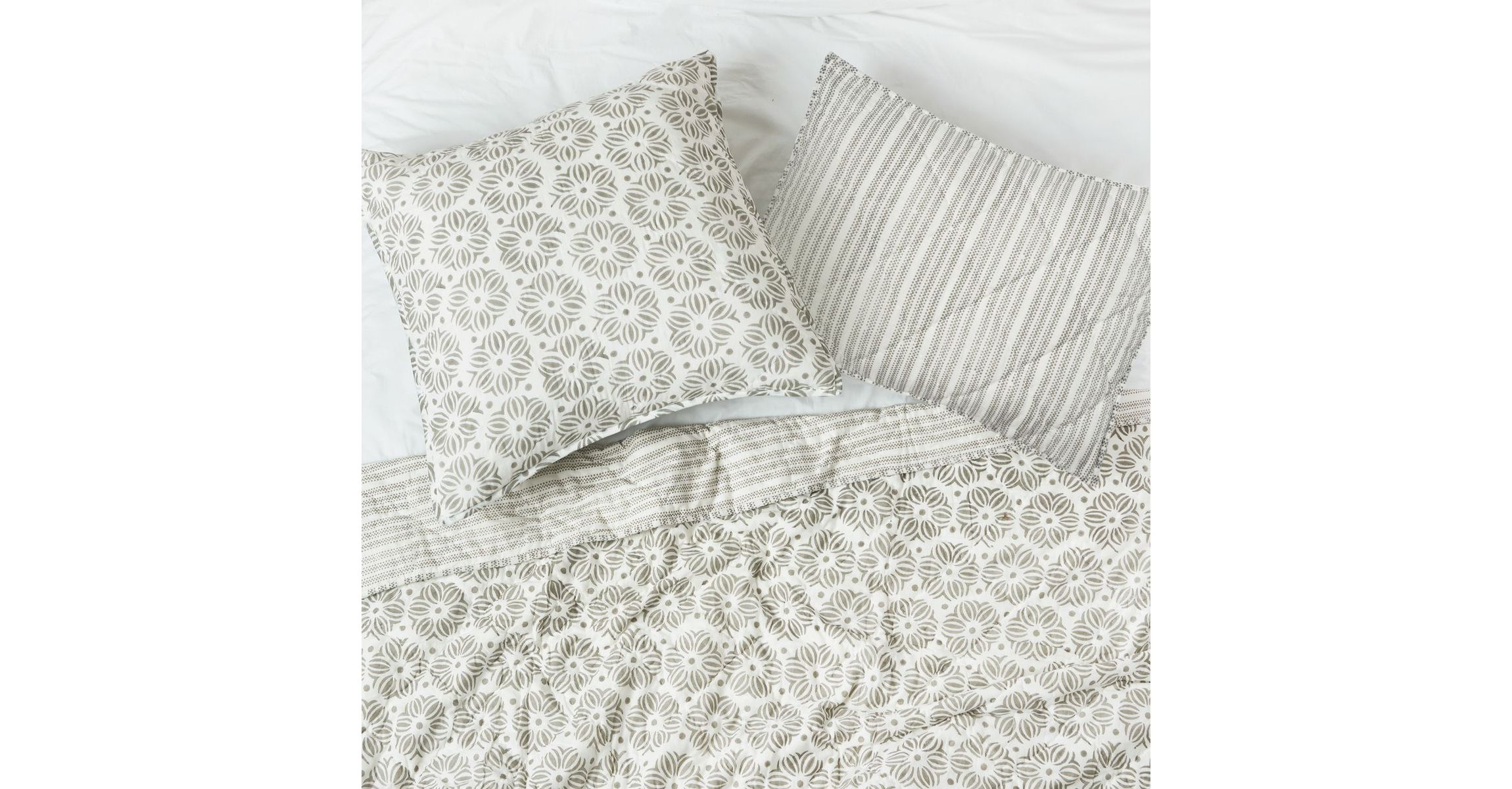 20" x 26" Midge Standard Sham