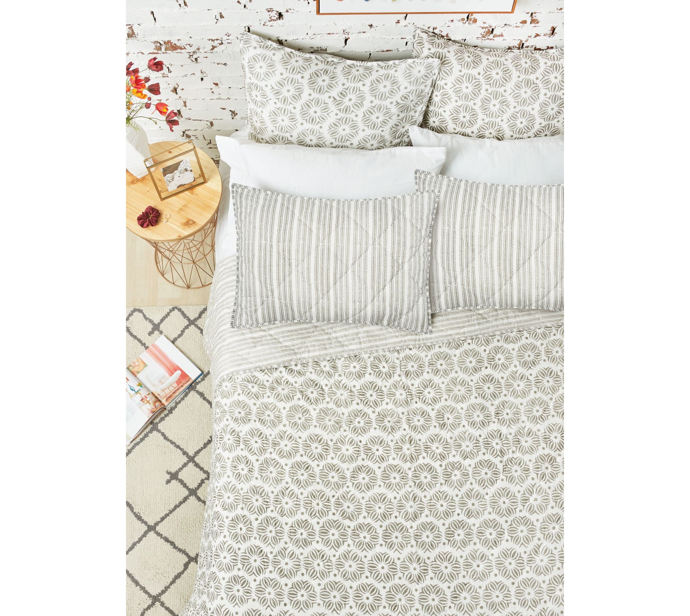 20" x 26" Midge Standard Sham
