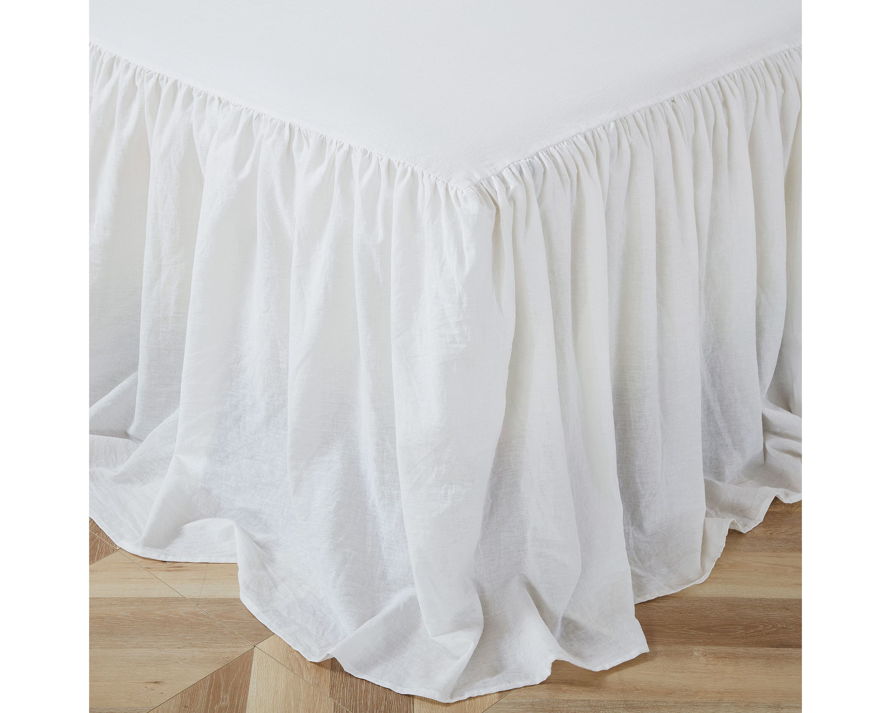 Ruffled Queen Bedspread White