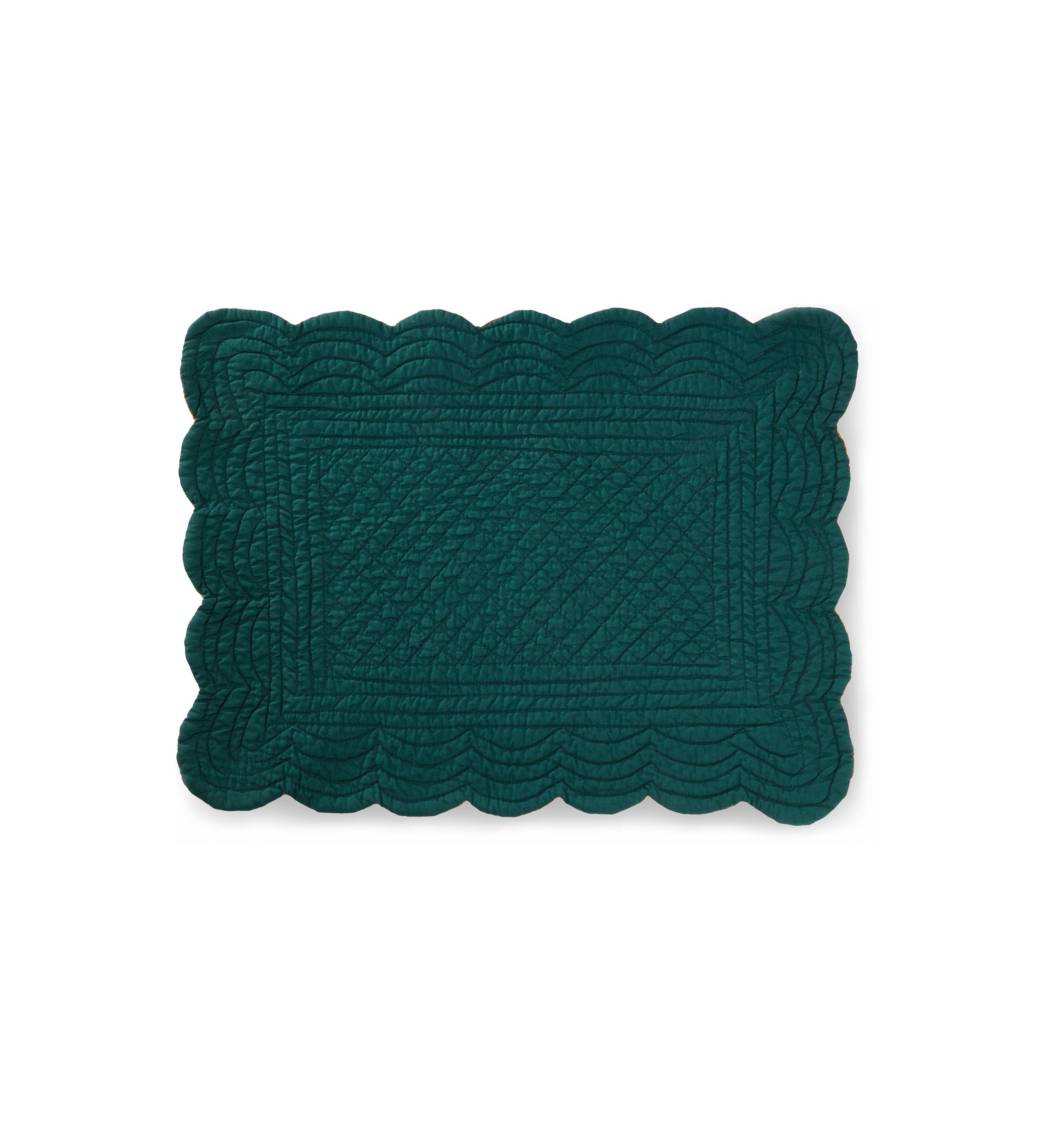 Reversible Quilted Scalloped Placemat