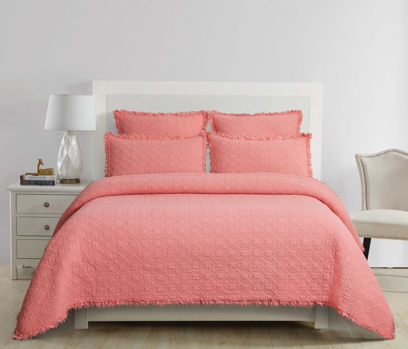 Trellis Peony King Quilt Set