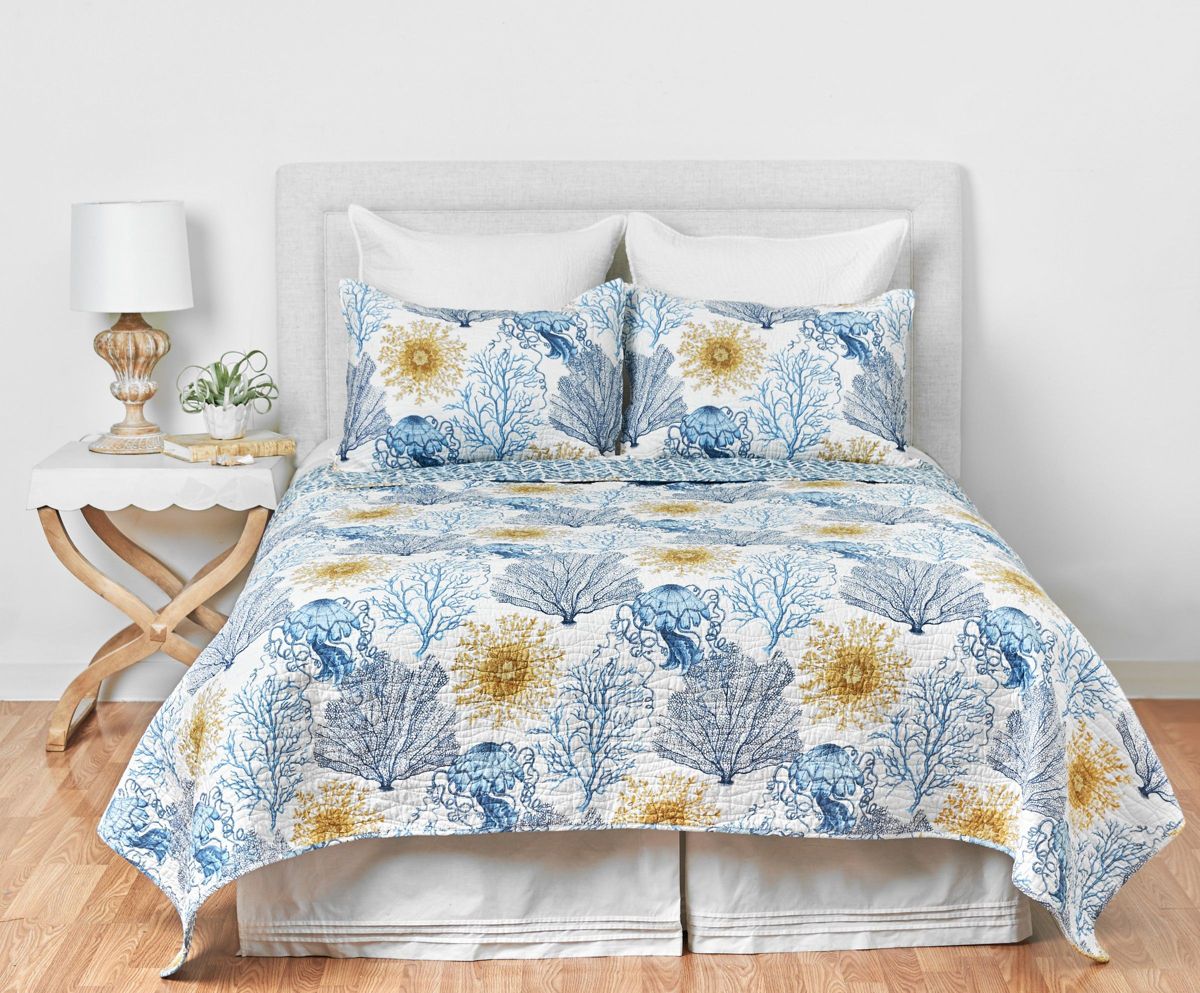 Monterey Mist Twin Bedspread