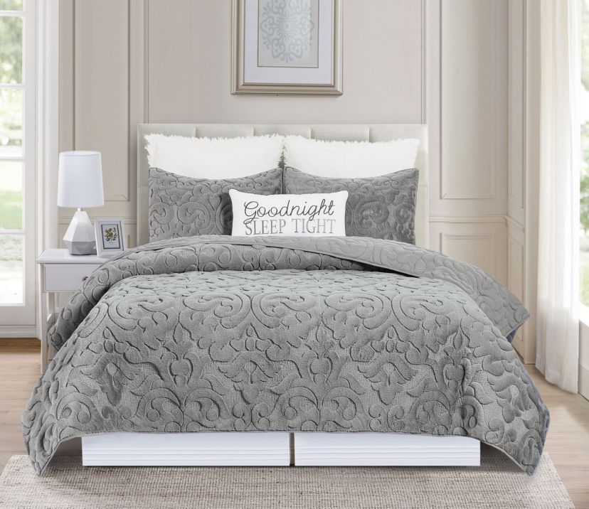 Cornelia Full/Queen Quilt Set