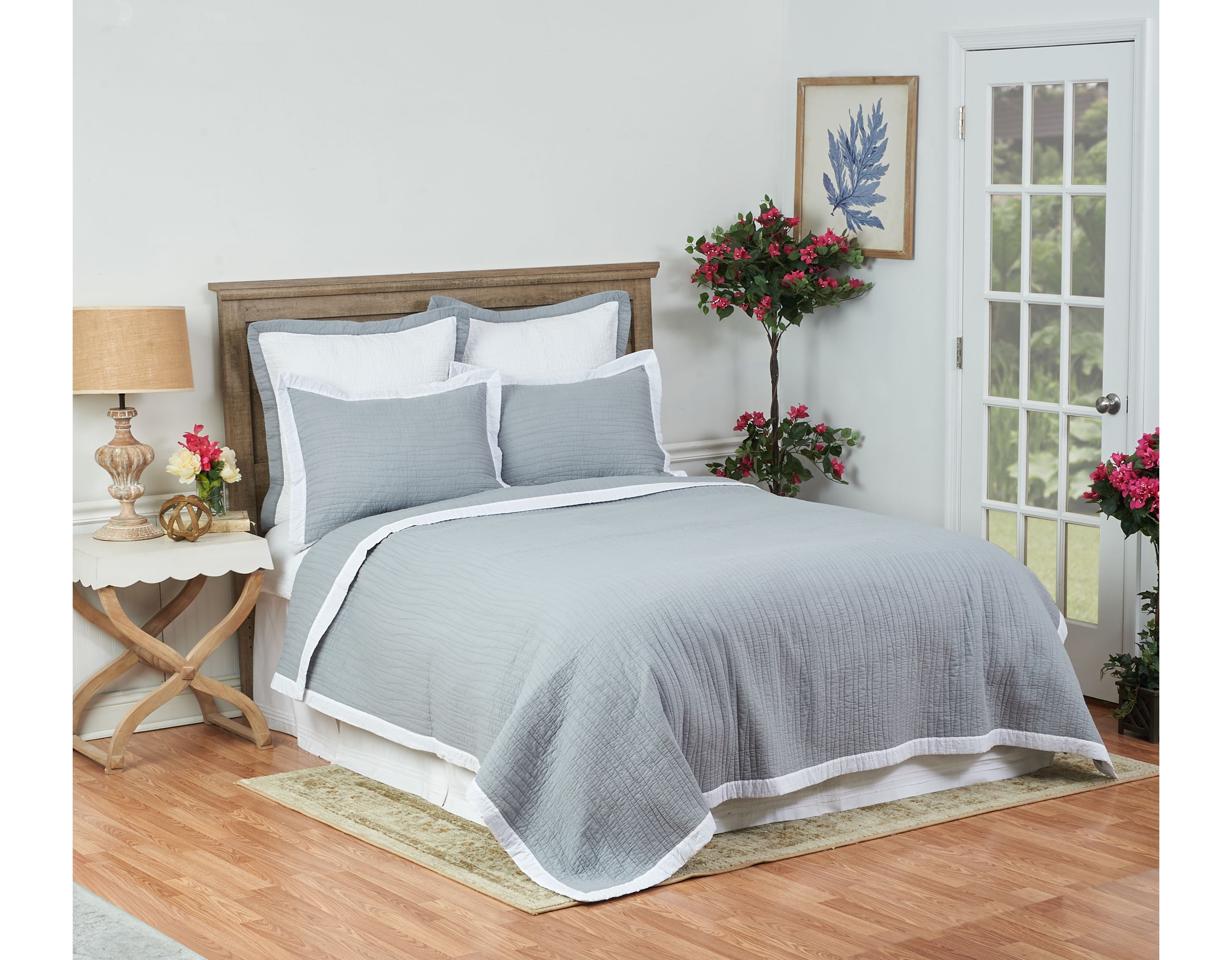 Kinsley Slate King Quilt Set