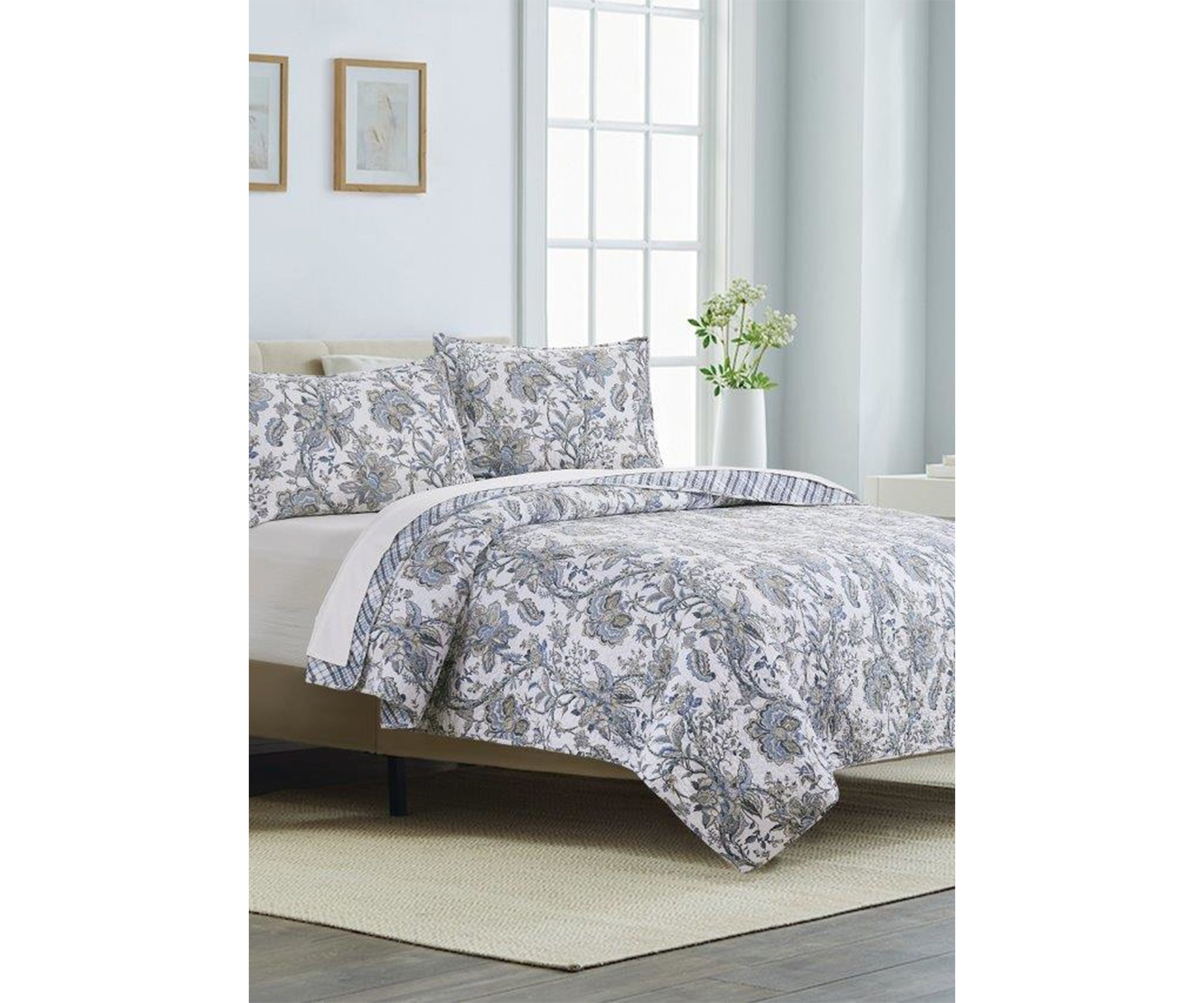 Marilyn Blue Quilt Set