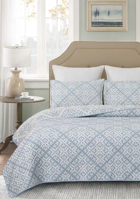 Leaves Coverlet Set