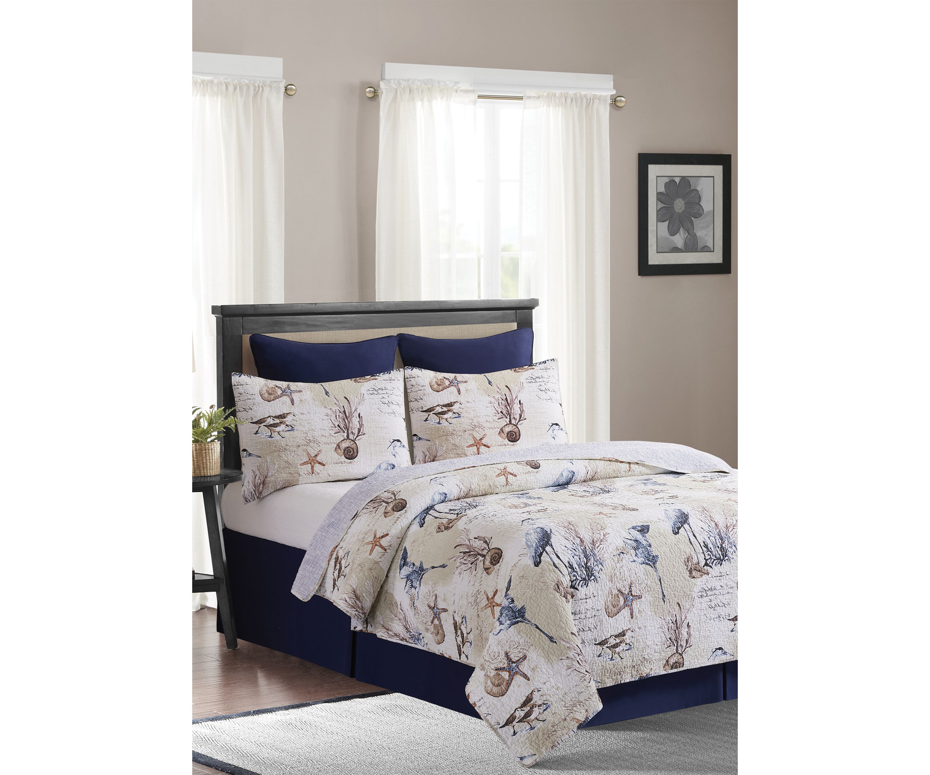 Corolla Banks Quilt Set 