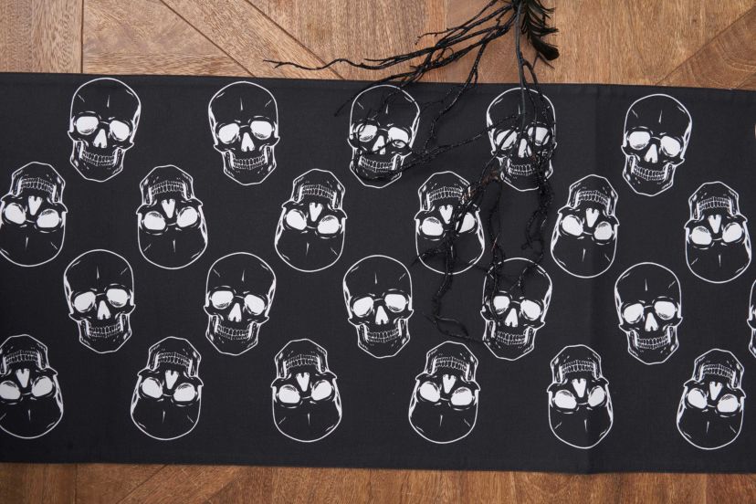 Skully Halloween Runner