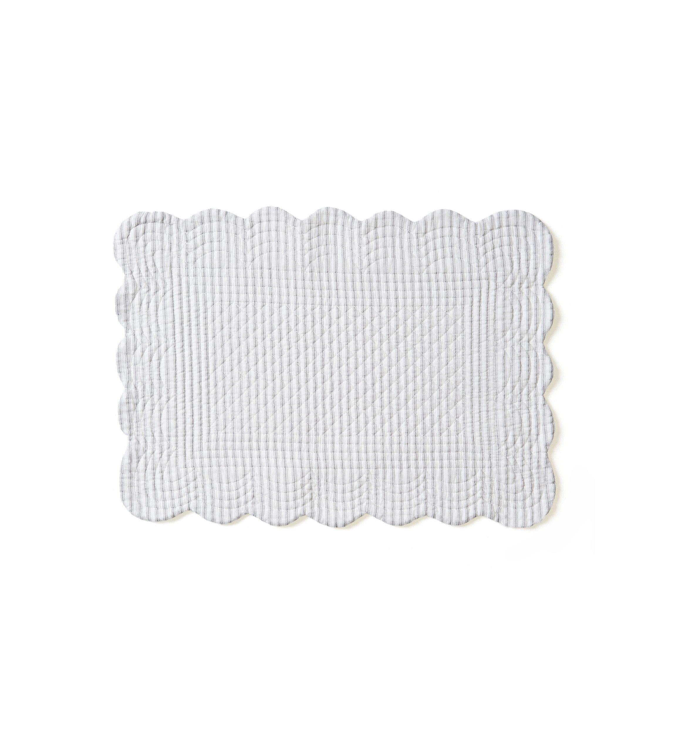 Callahan Songbirds Scalloped Reversible Placemat