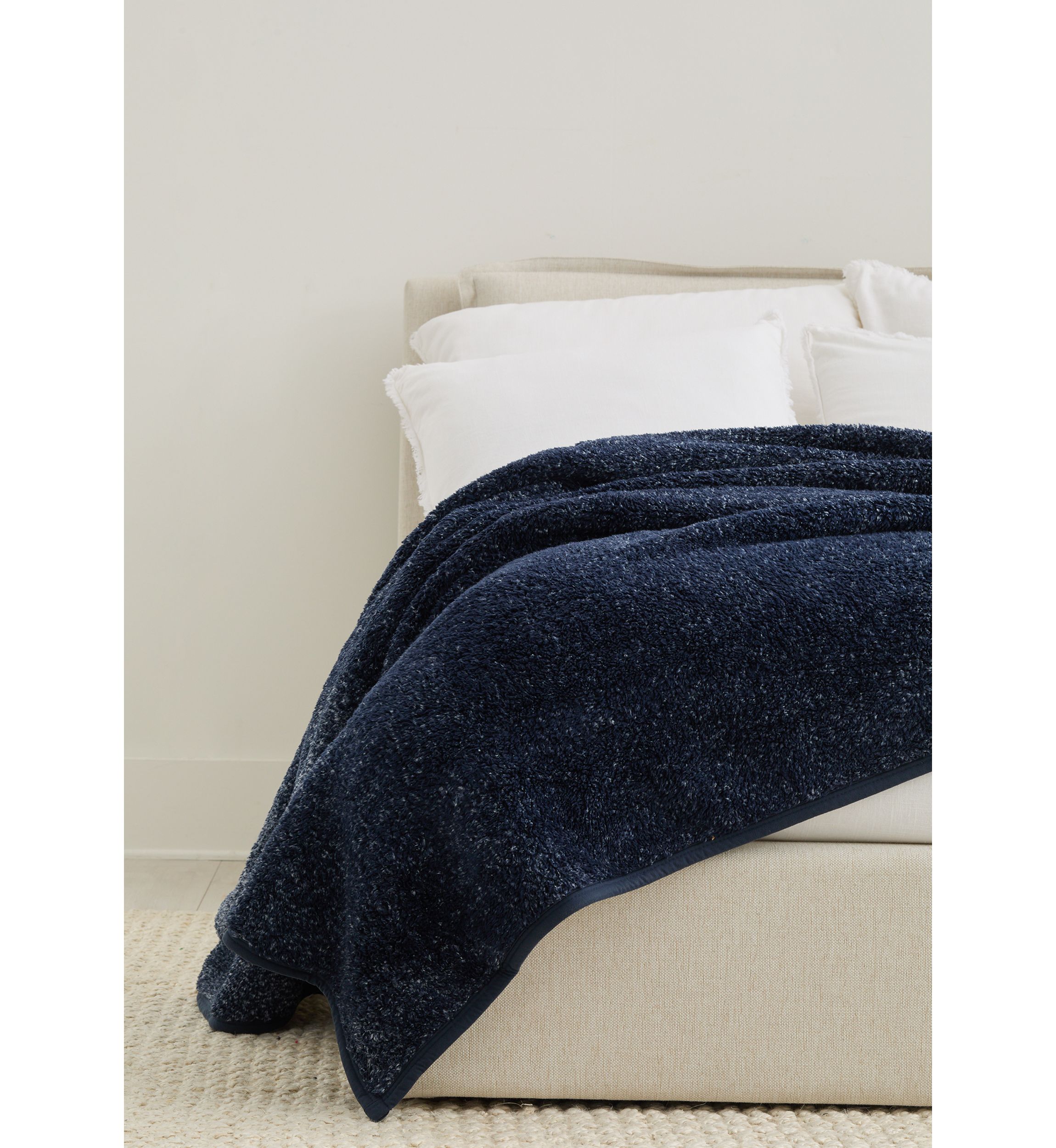 Silky Soft Sherpa Throw Blanket