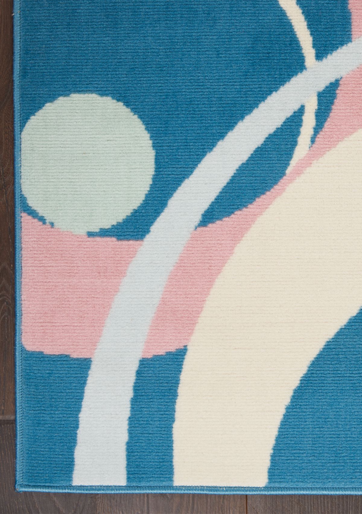 3 ft 9 in x 5 ft 9 in Grafix Area Rug