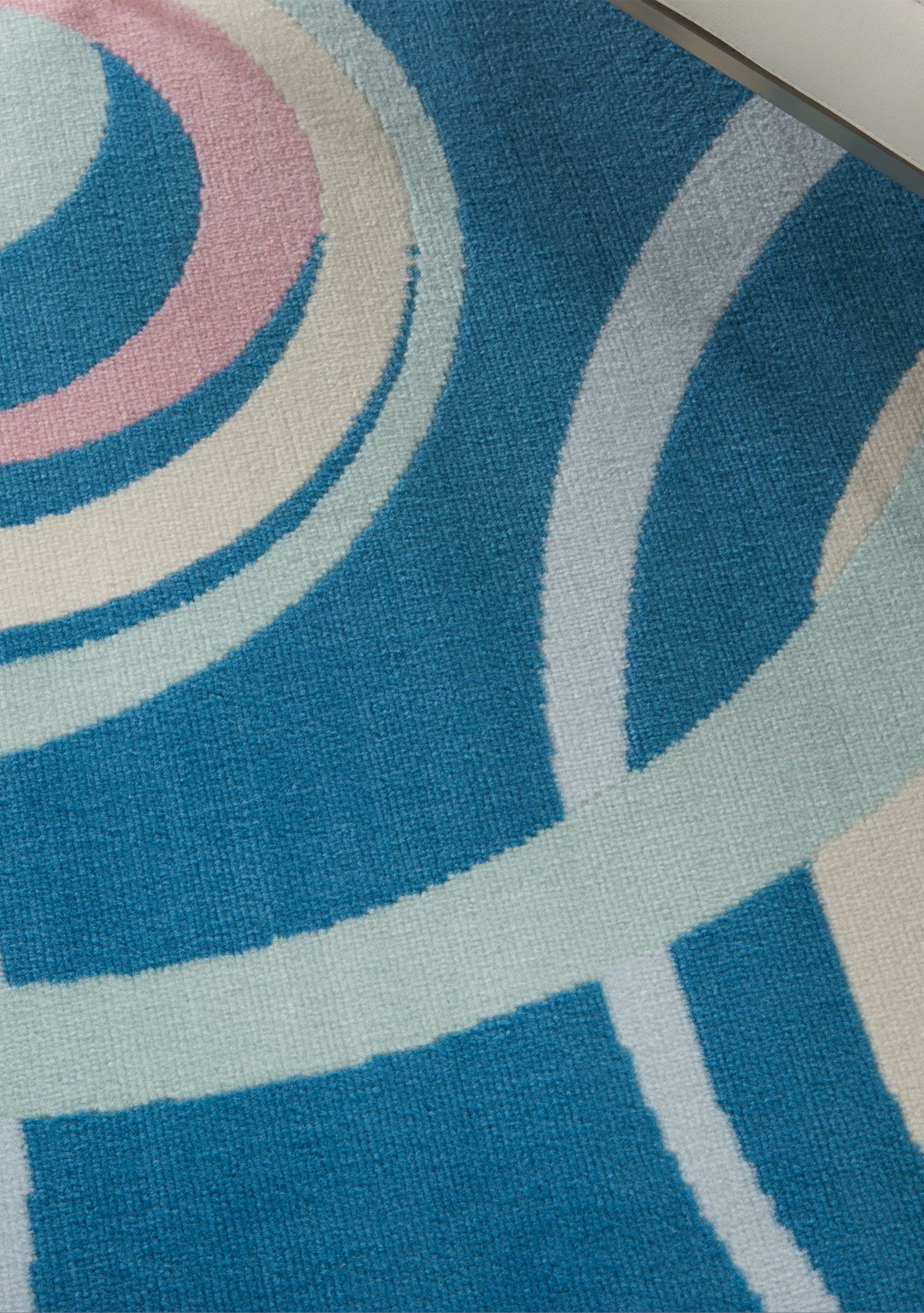 3 ft 9 in x 5 ft 9 in Grafix Area Rug