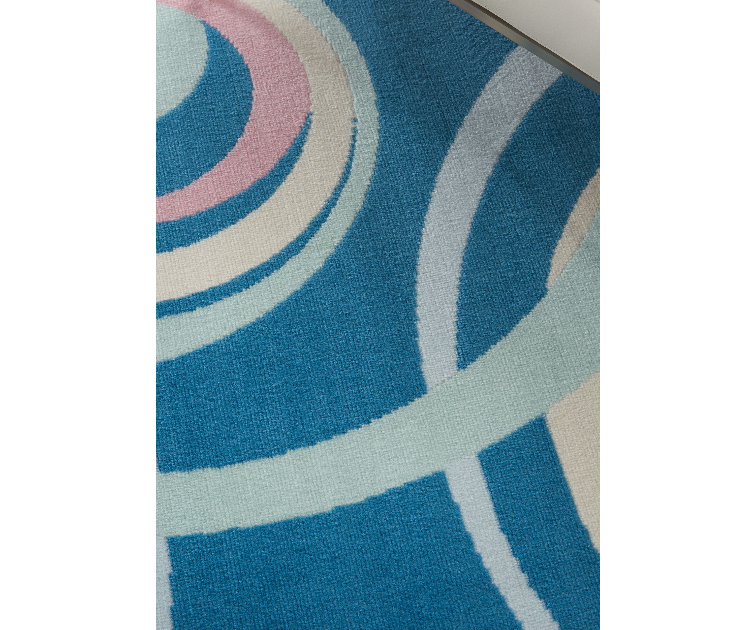 3 ft 9 in x 5 ft 9 in Grafix Area Rug