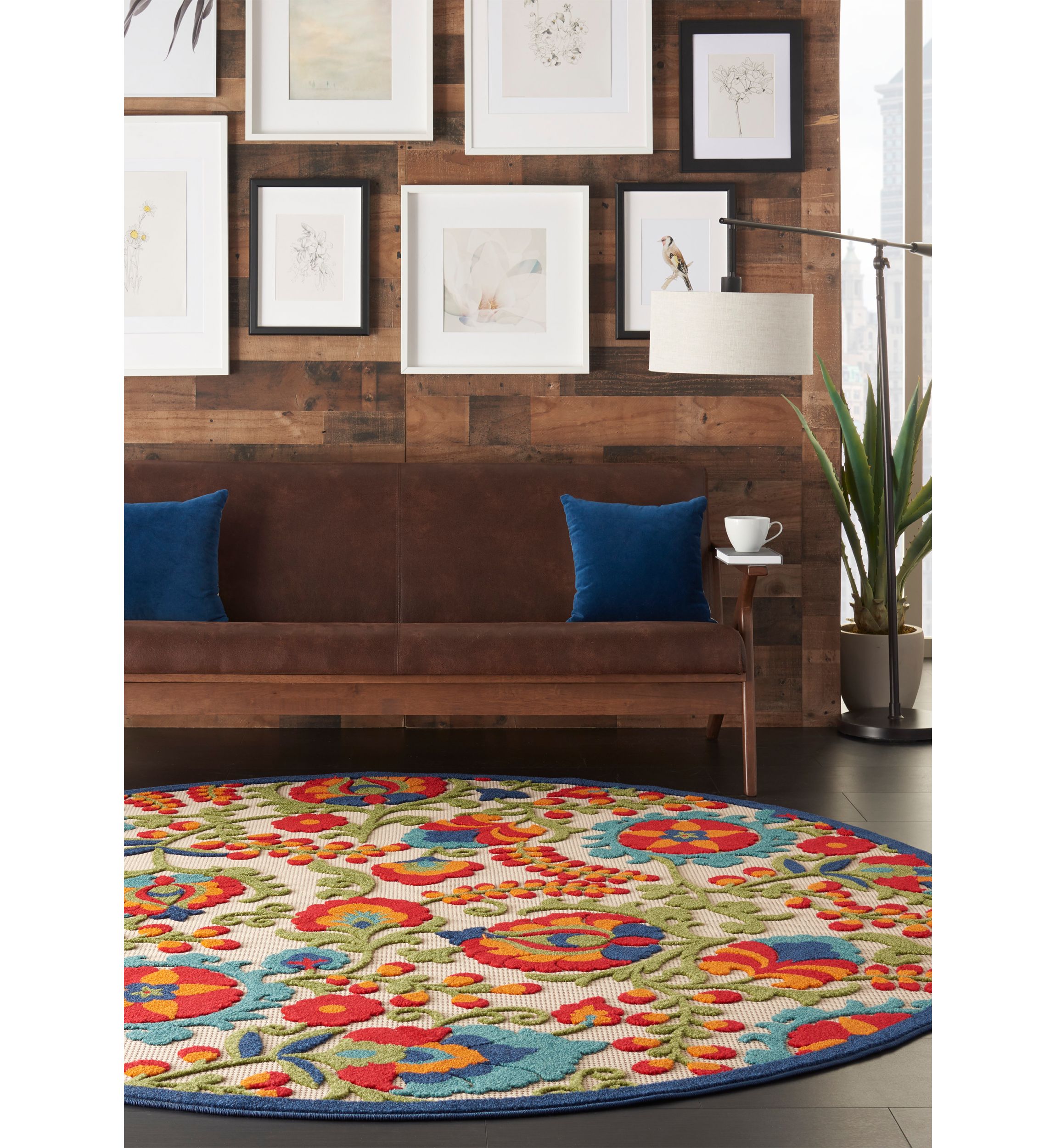 Aloha 7 ft 10 in x 7 ft 10 in Area Rug