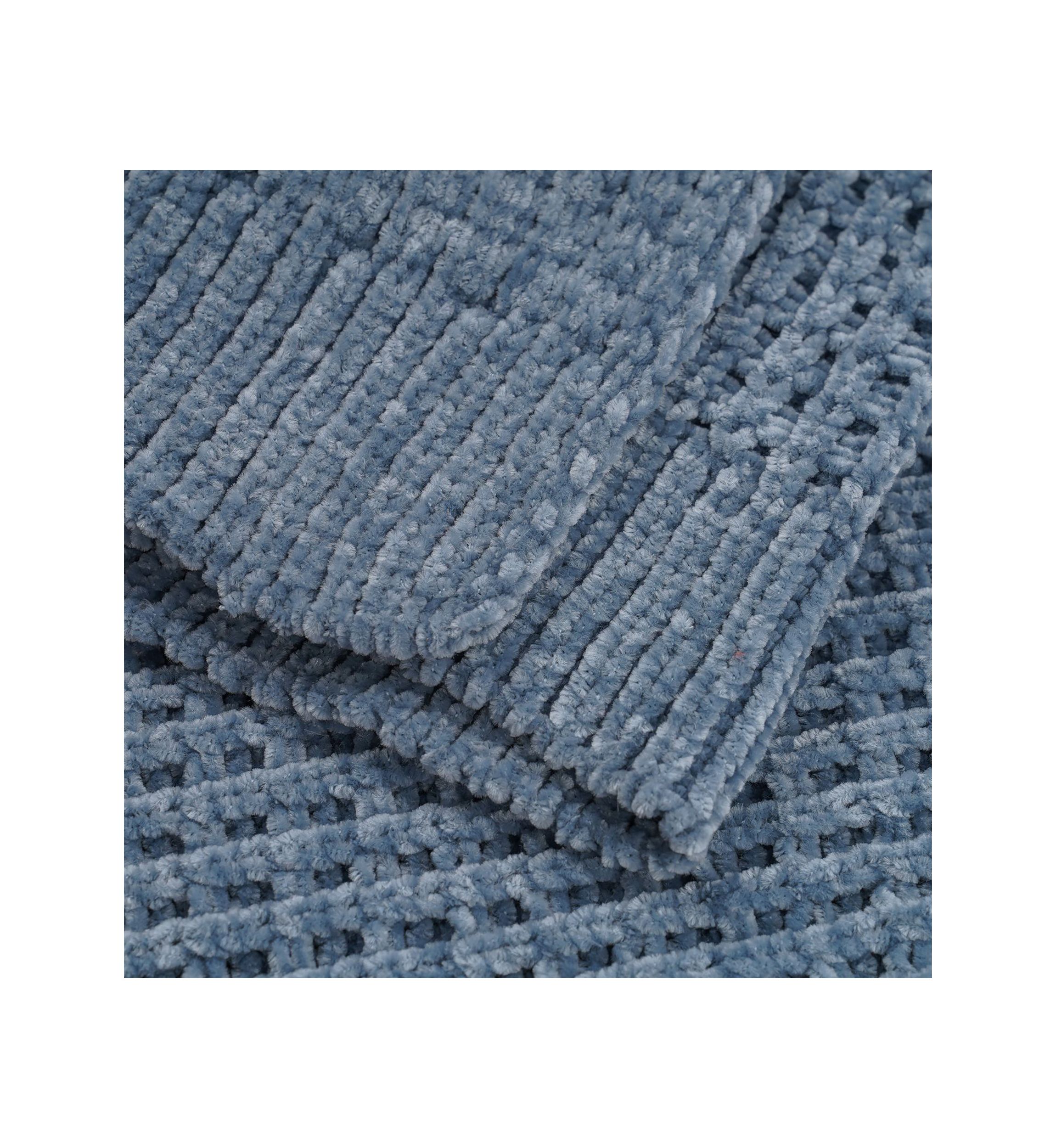 Amor Waflle Chenille Knit Throw