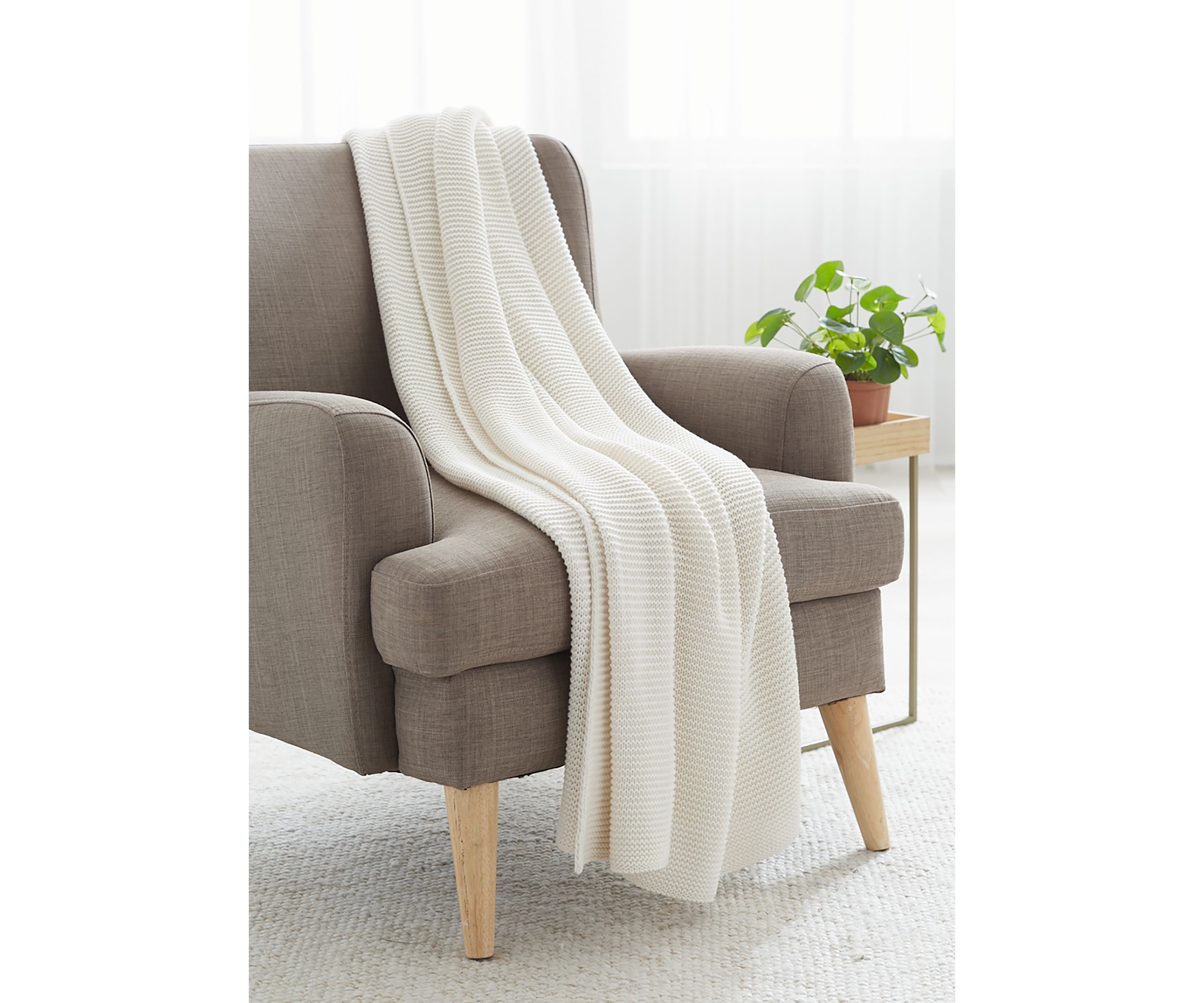 Melrose Solid Throw