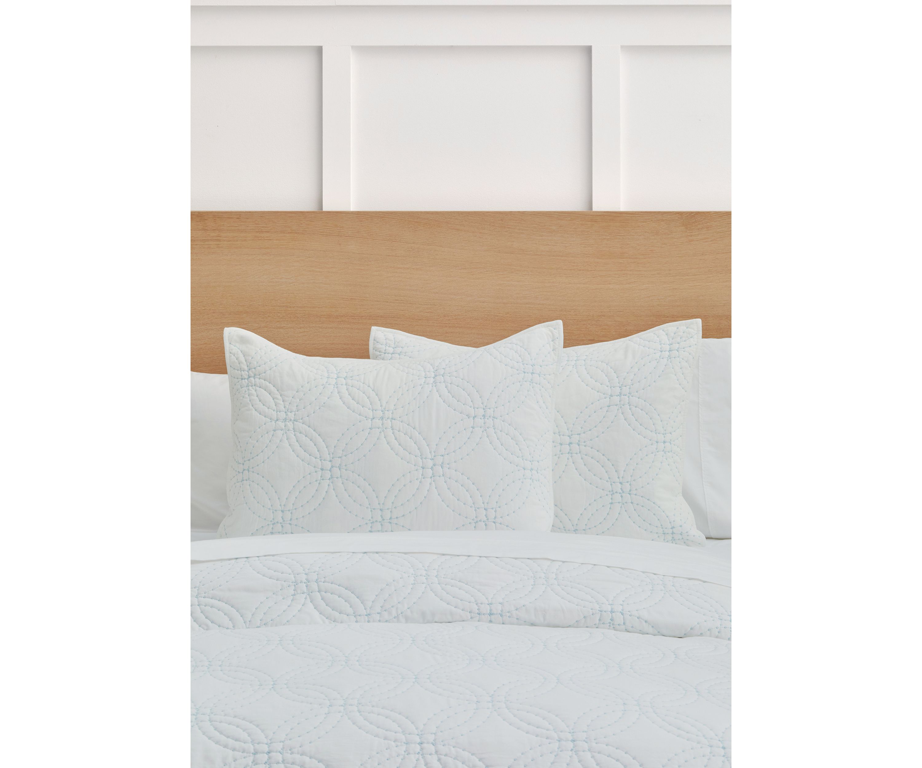 Eternity Three Piece Quilt Set