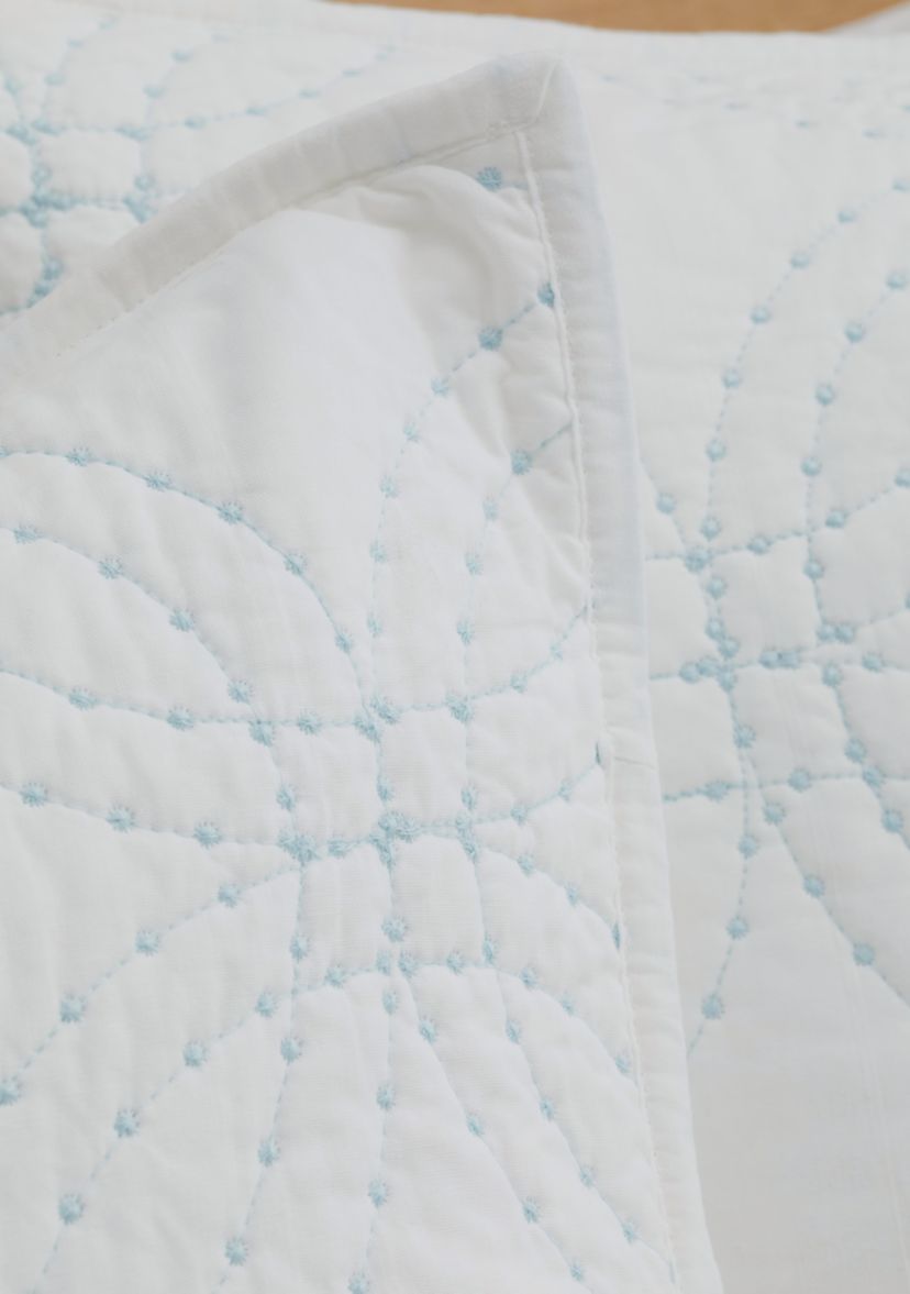 Eternity Three Piece Quilt Set