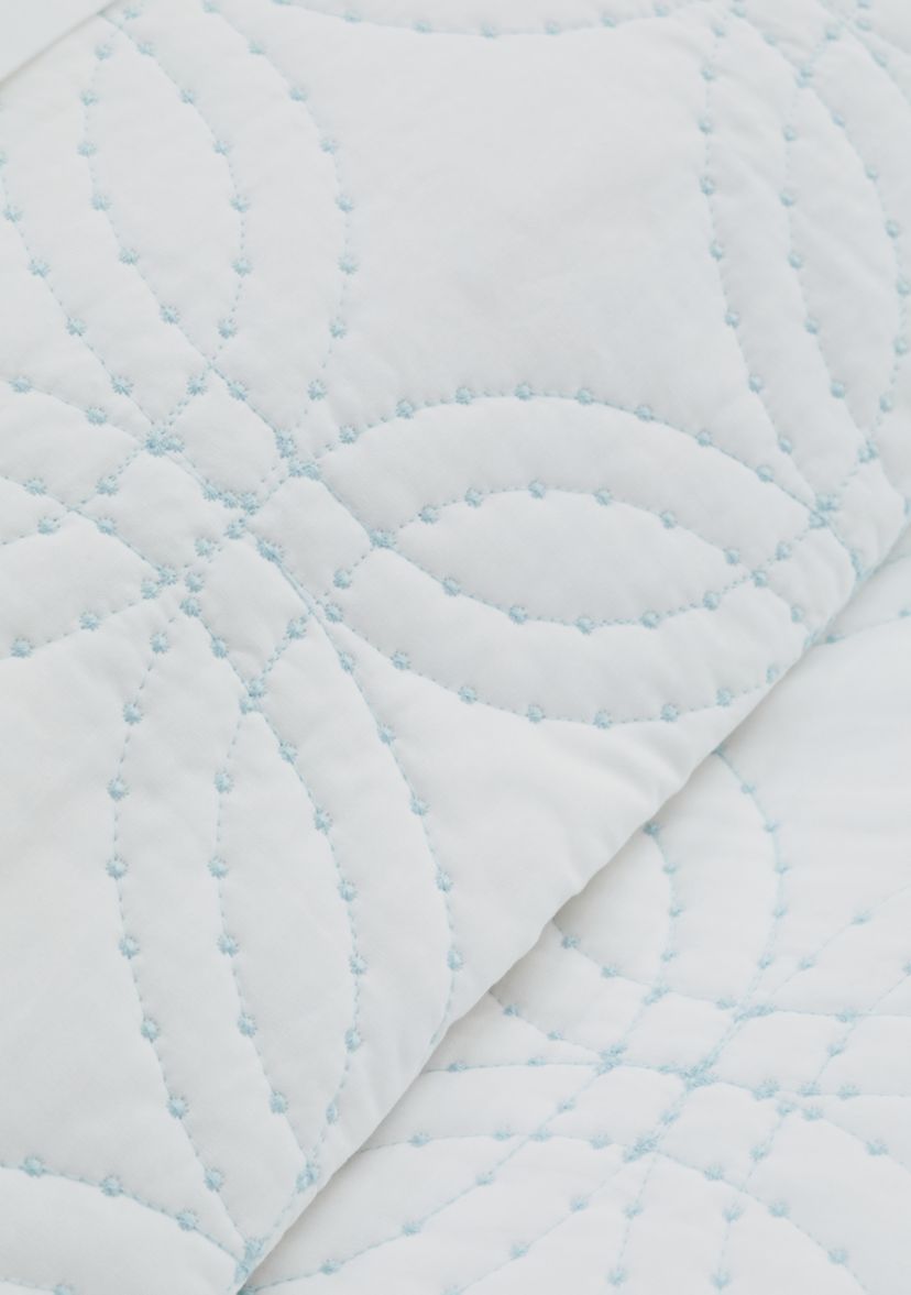 Eternity Three Piece Quilt Set