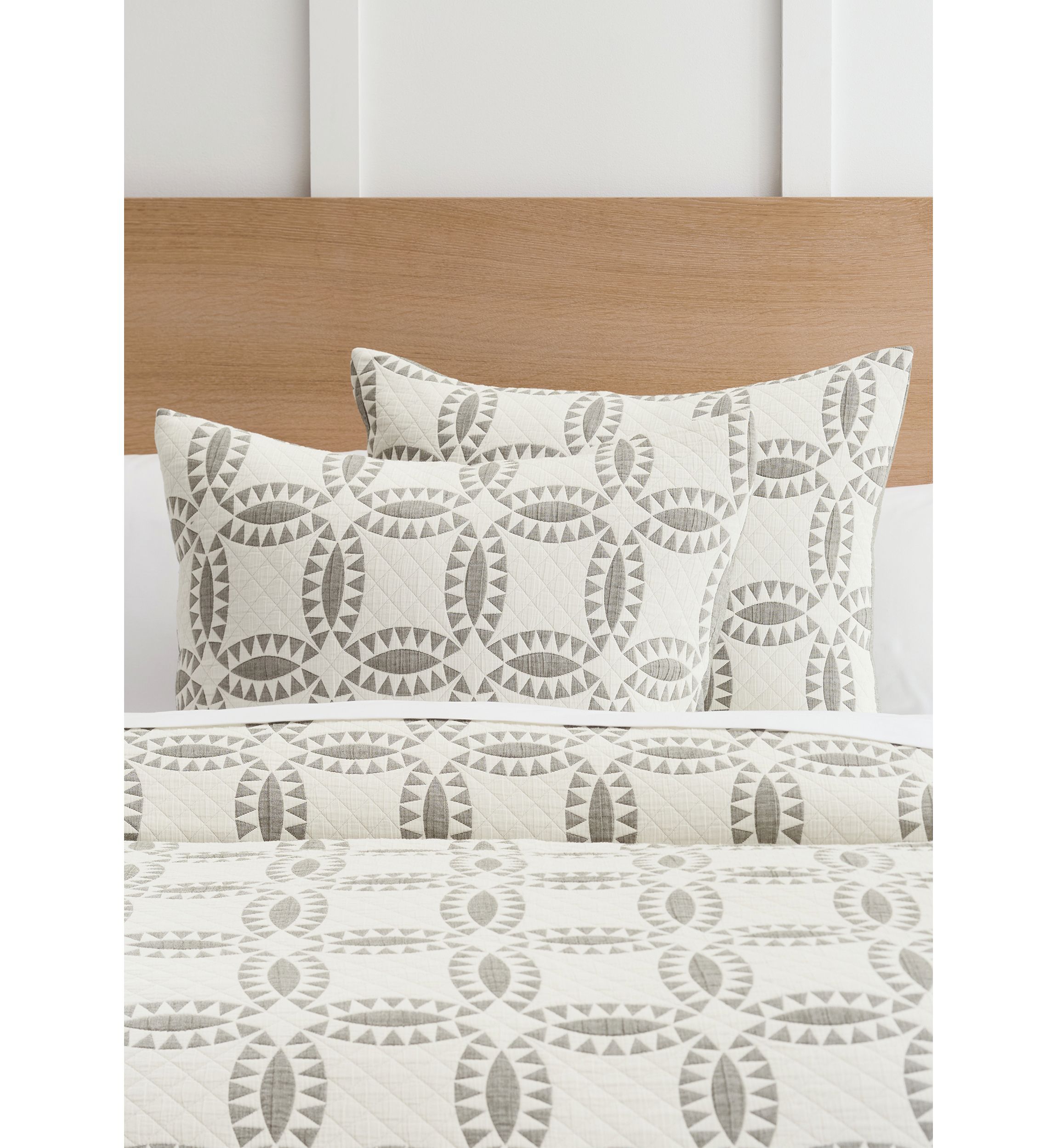 Full Circle Quilt Set