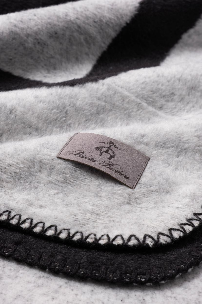 Bb Monogram Throw