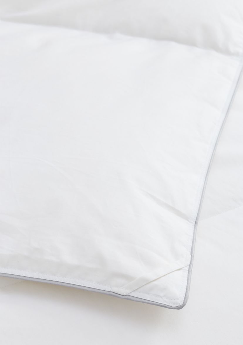 Hotel Down Comforter