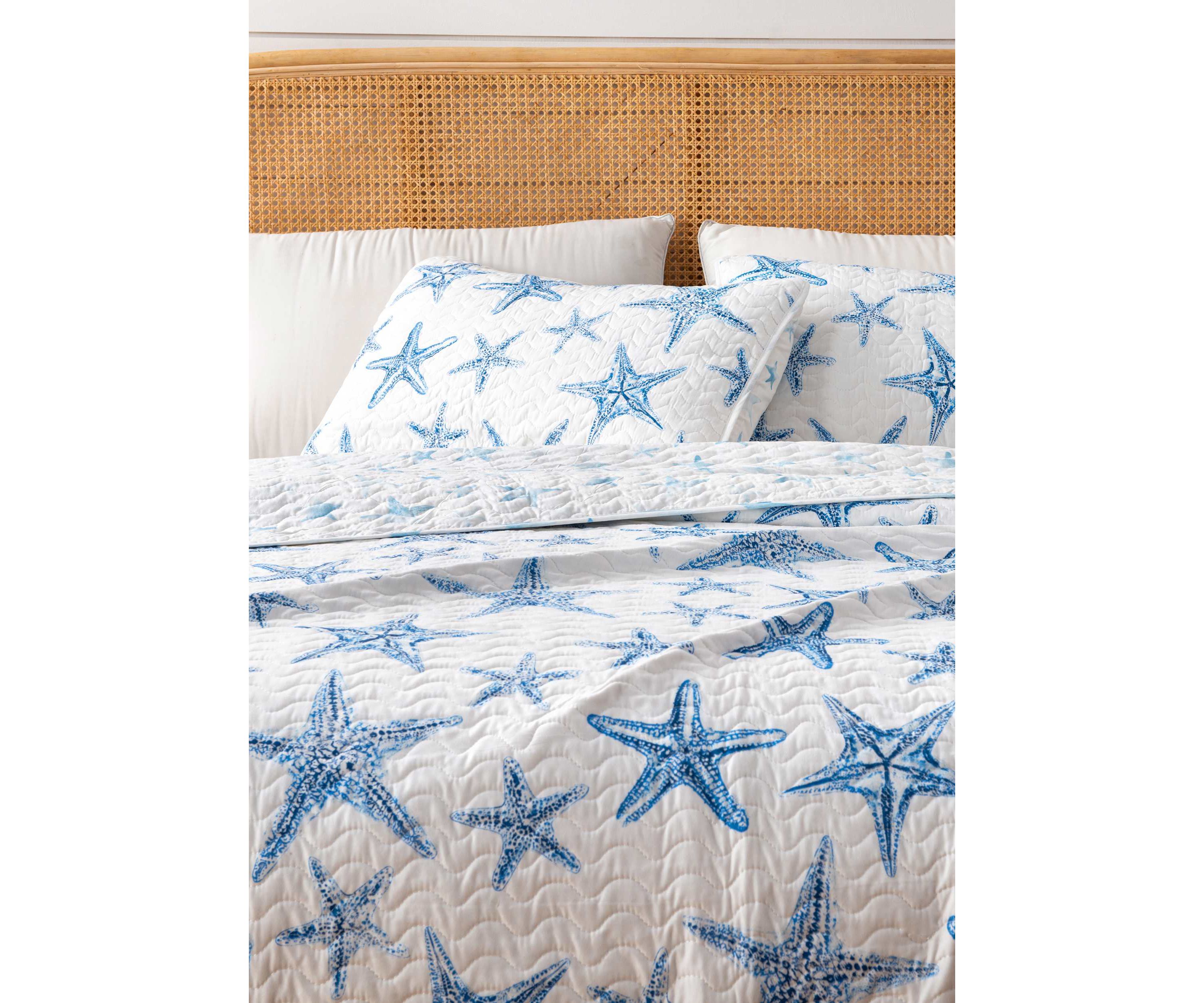 Starfish Printed Coastal Quilt Set