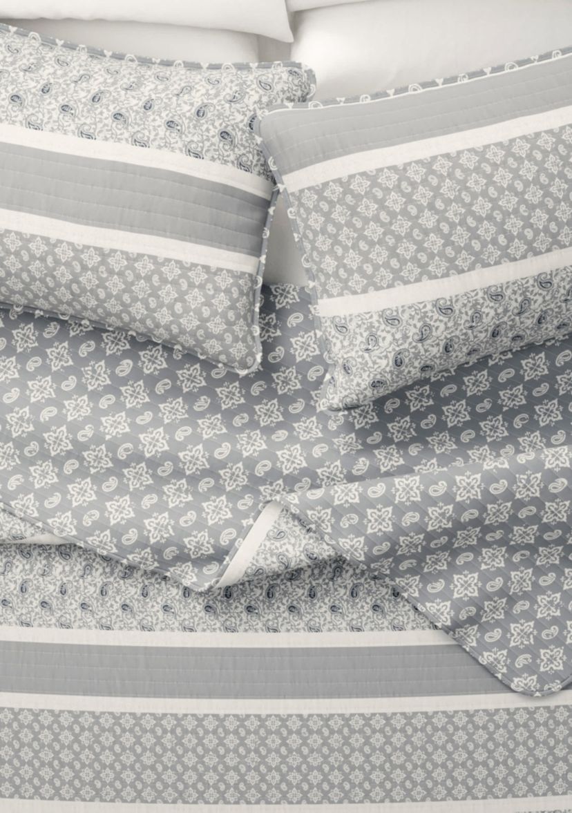 Striped Paisley Quilt Set