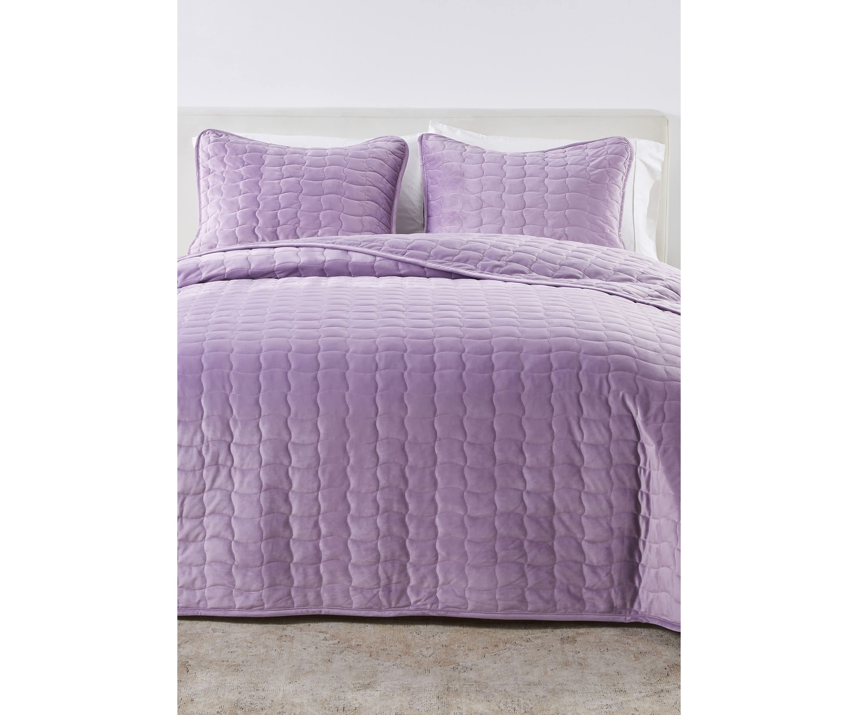Velvet Box Stitched Quilt Set