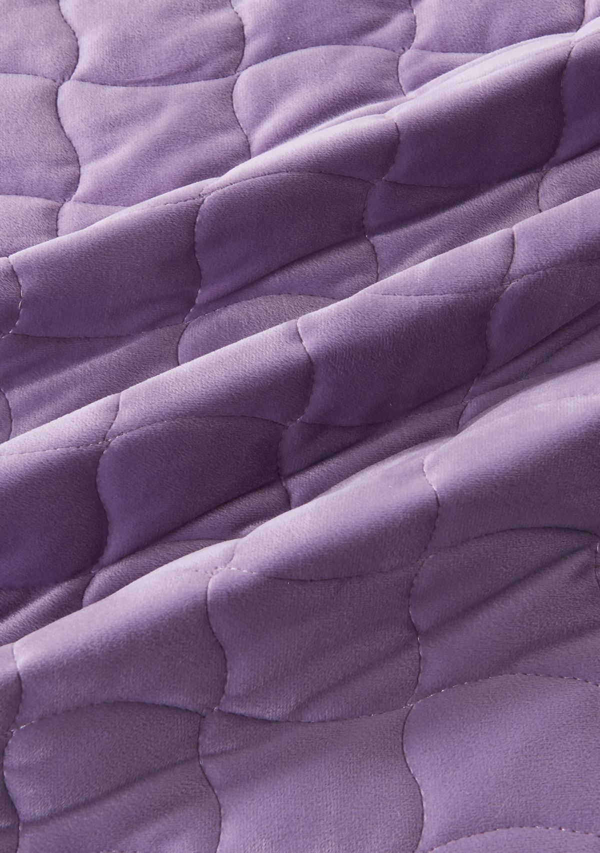 Velvet Box Stitched Quilt Set