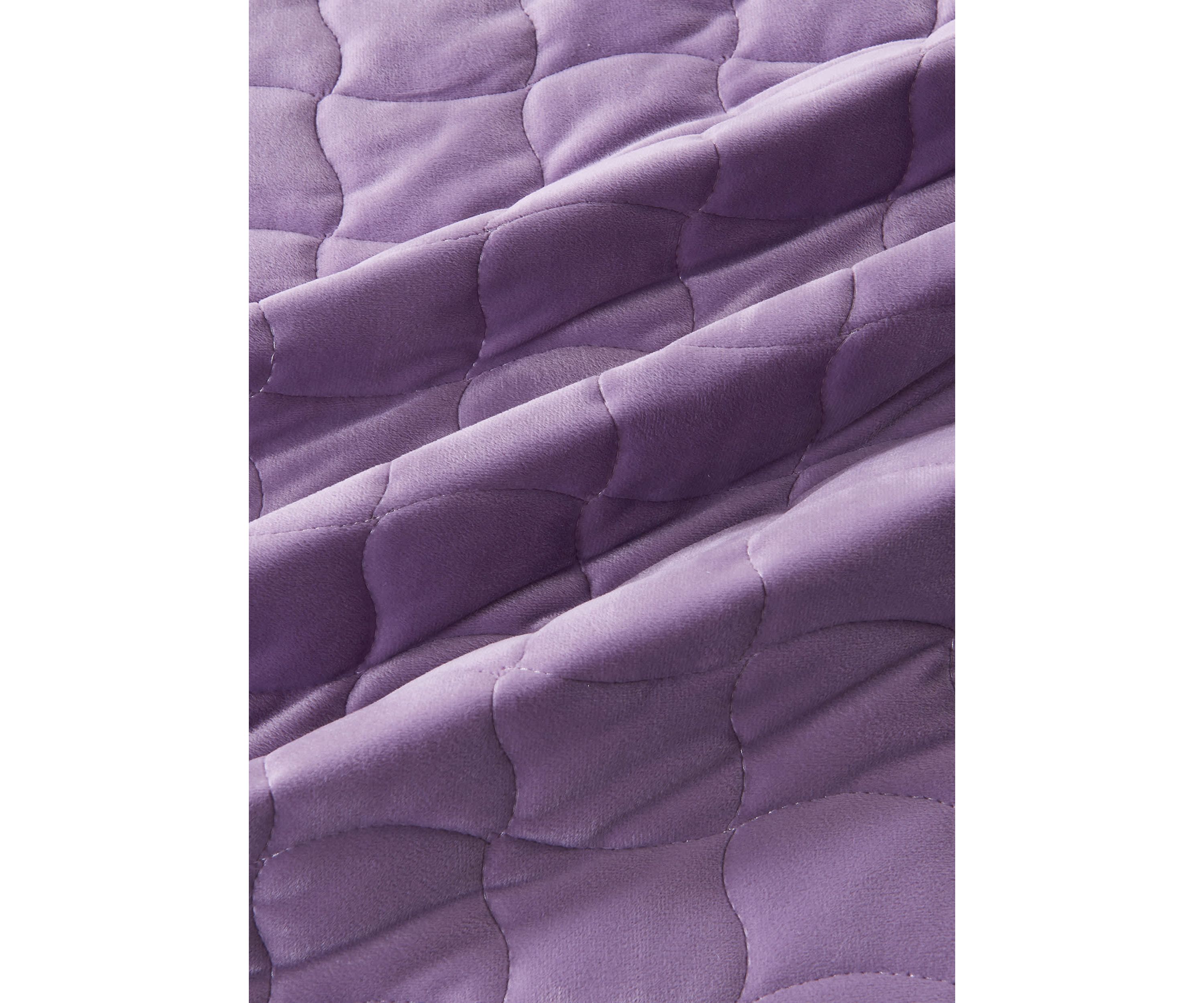 Velvet Box Stitched Quilt Set