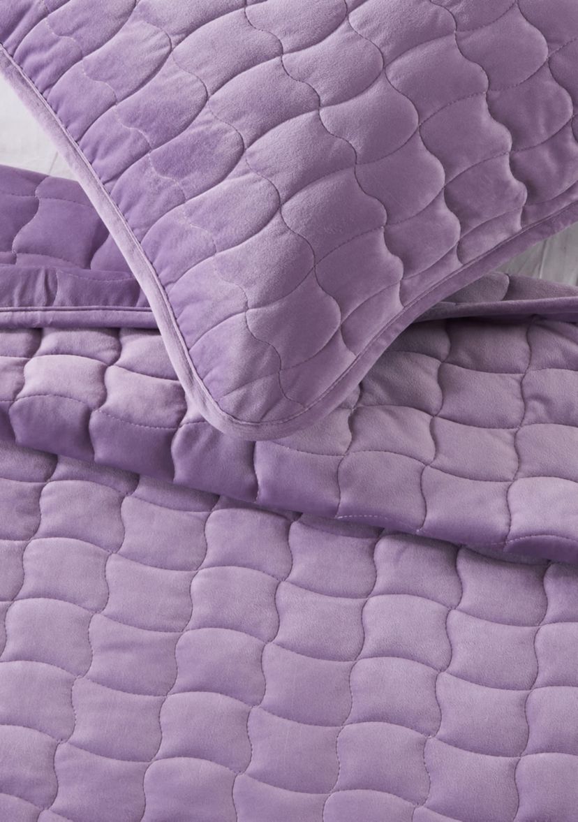 Velvet Box Stitched Quilt Set