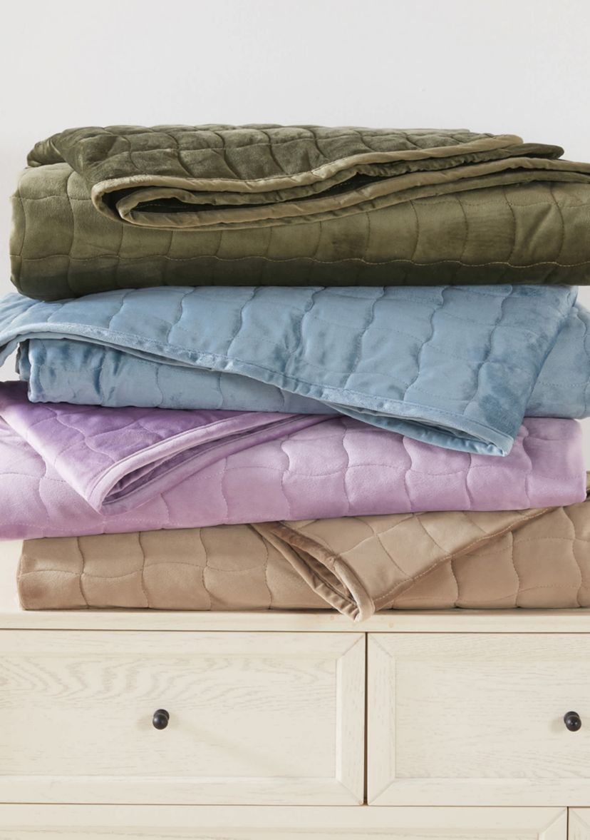 Velvet Box Stitched Quilt Set