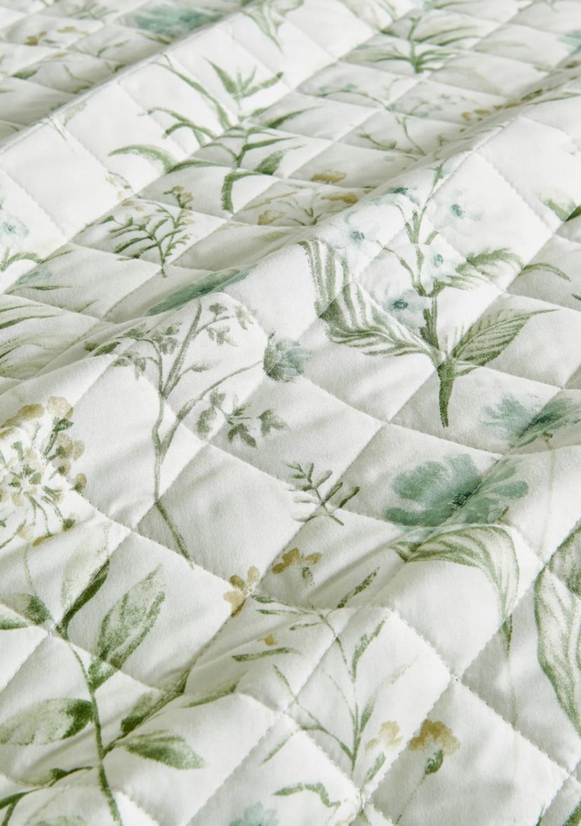 Natural Floral Printed Quilt Set