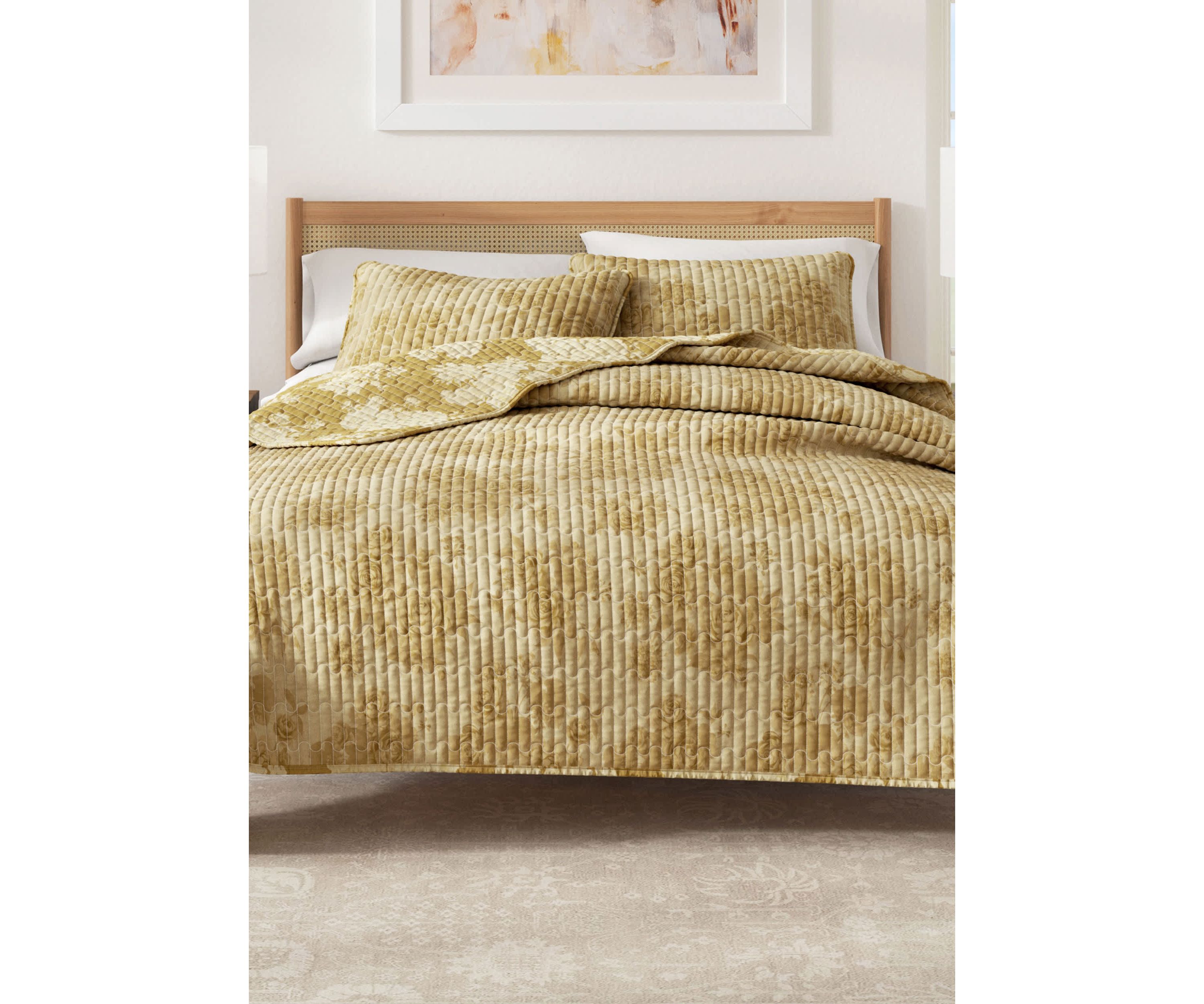 Vintage Floral Quilt Set