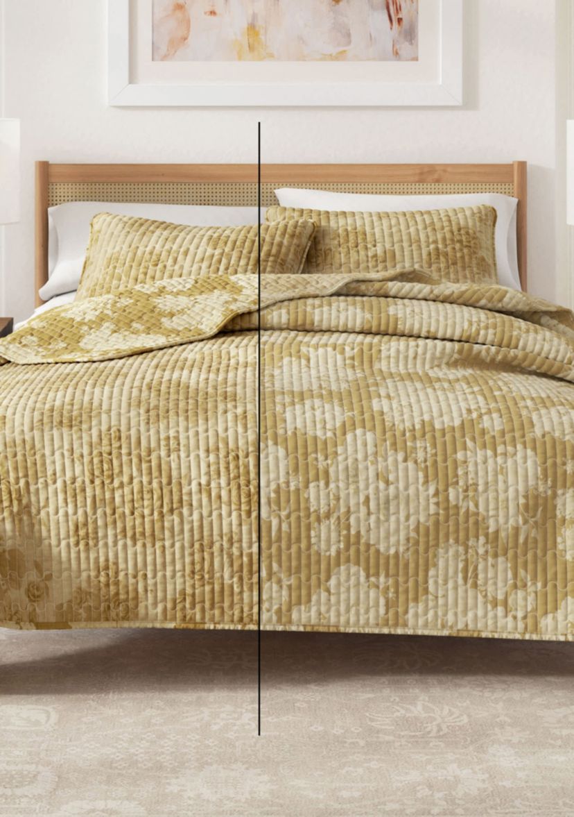 Vintage Floral Quilt Set