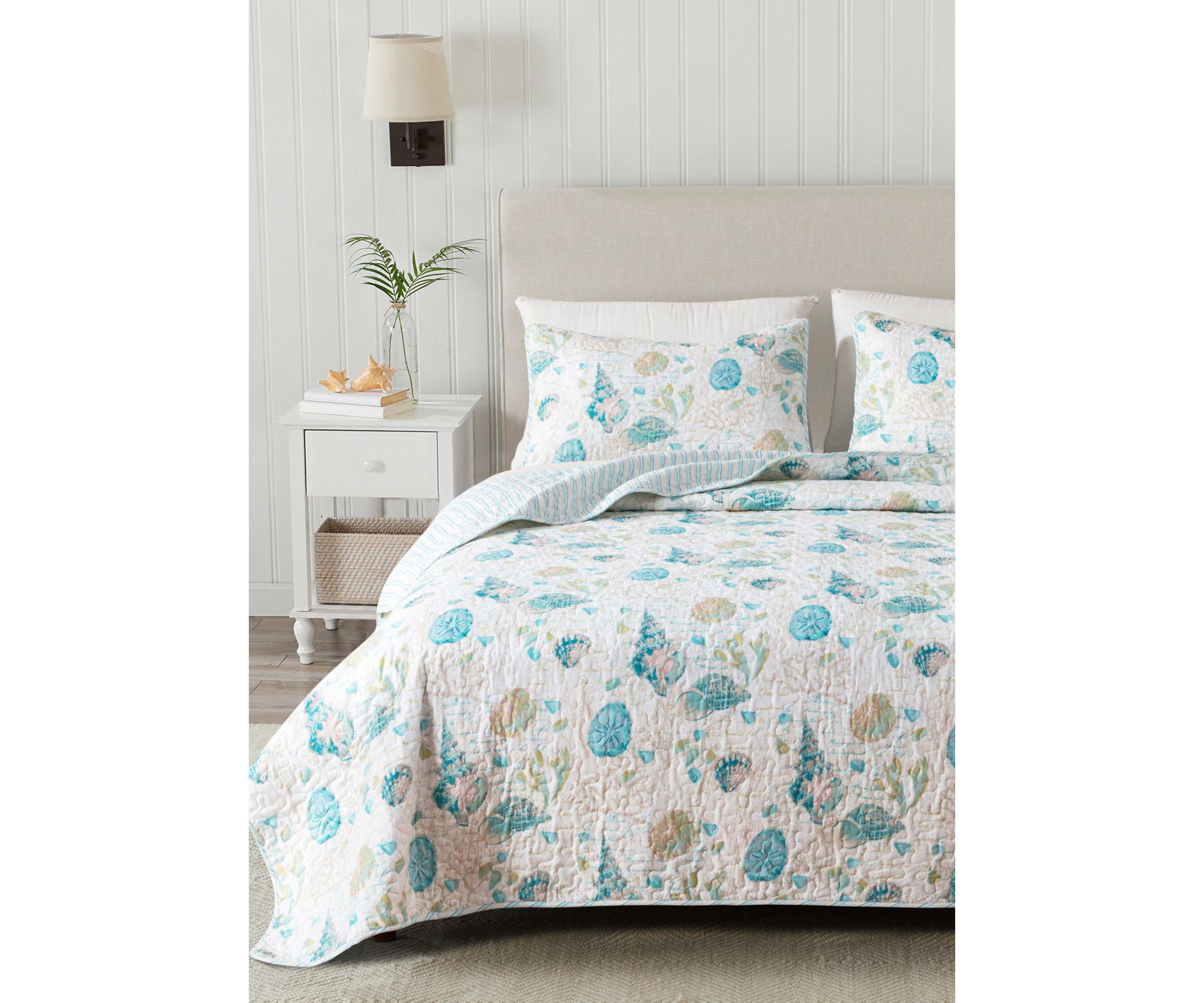 Vintage Seashell Pattern Quilt Set