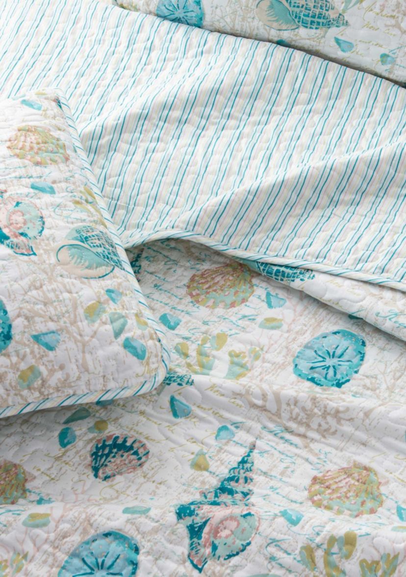 Vintage Seashell Pattern Quilt Set