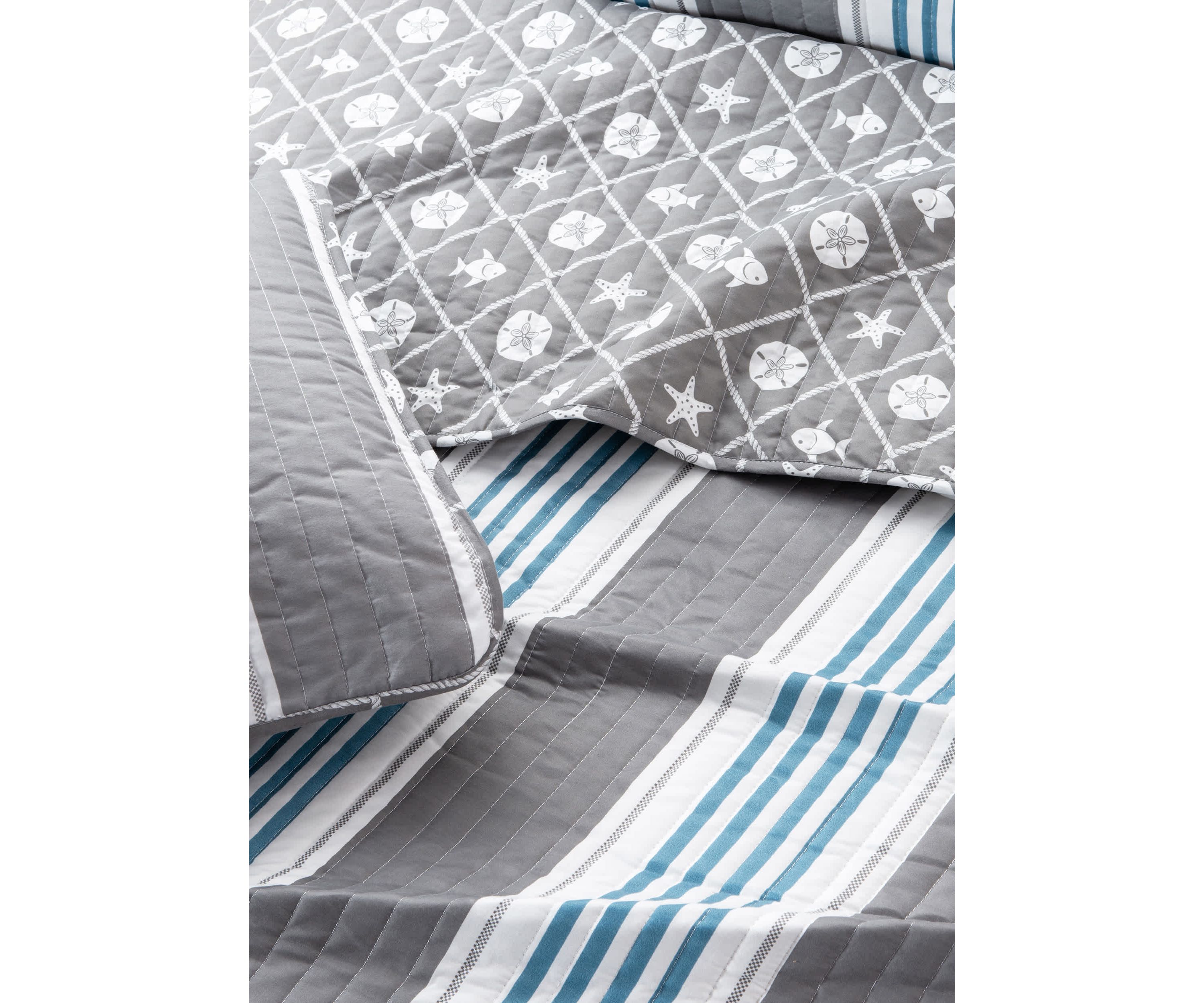 Coastal Stripe Quilt Set