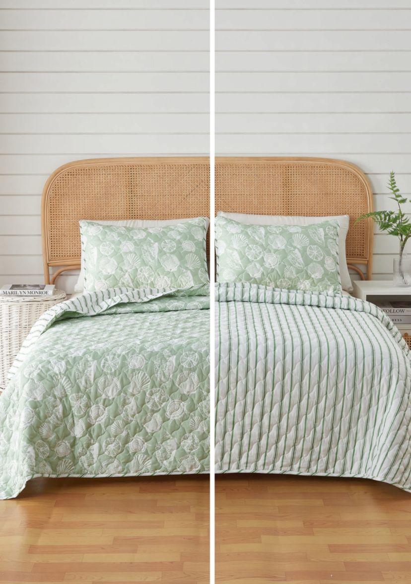 Green Seashell Coastal Quilt Set