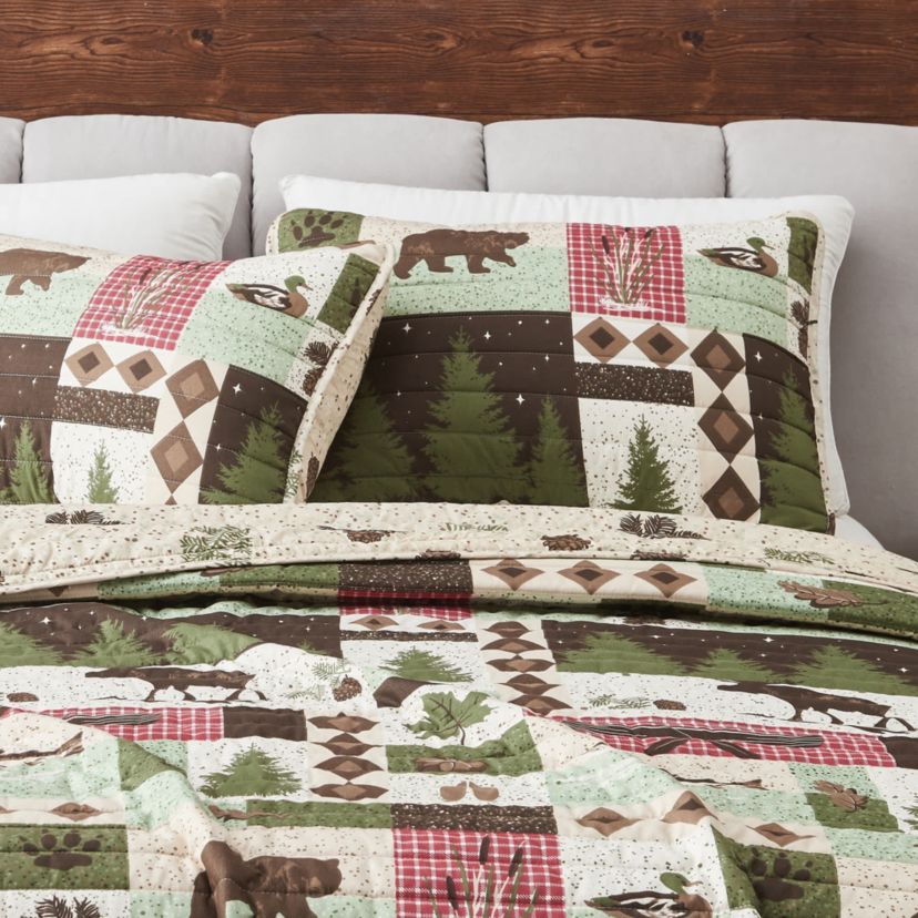 Wildlife Lodge Patchwork Quilt Set