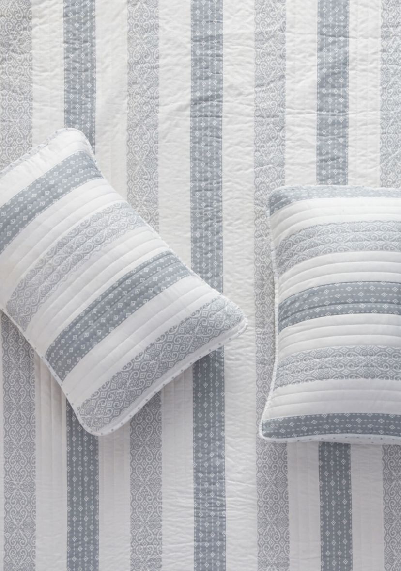 Patterned Stripe Quilt Set