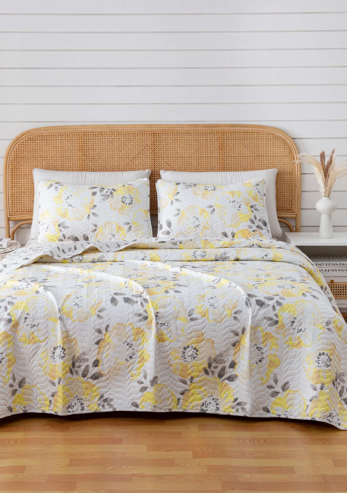 Yellow Watercolor Floral Quilt Set