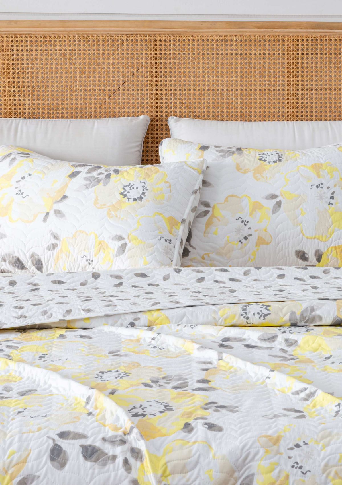 Yellow Watercolor Floral Quilt Set