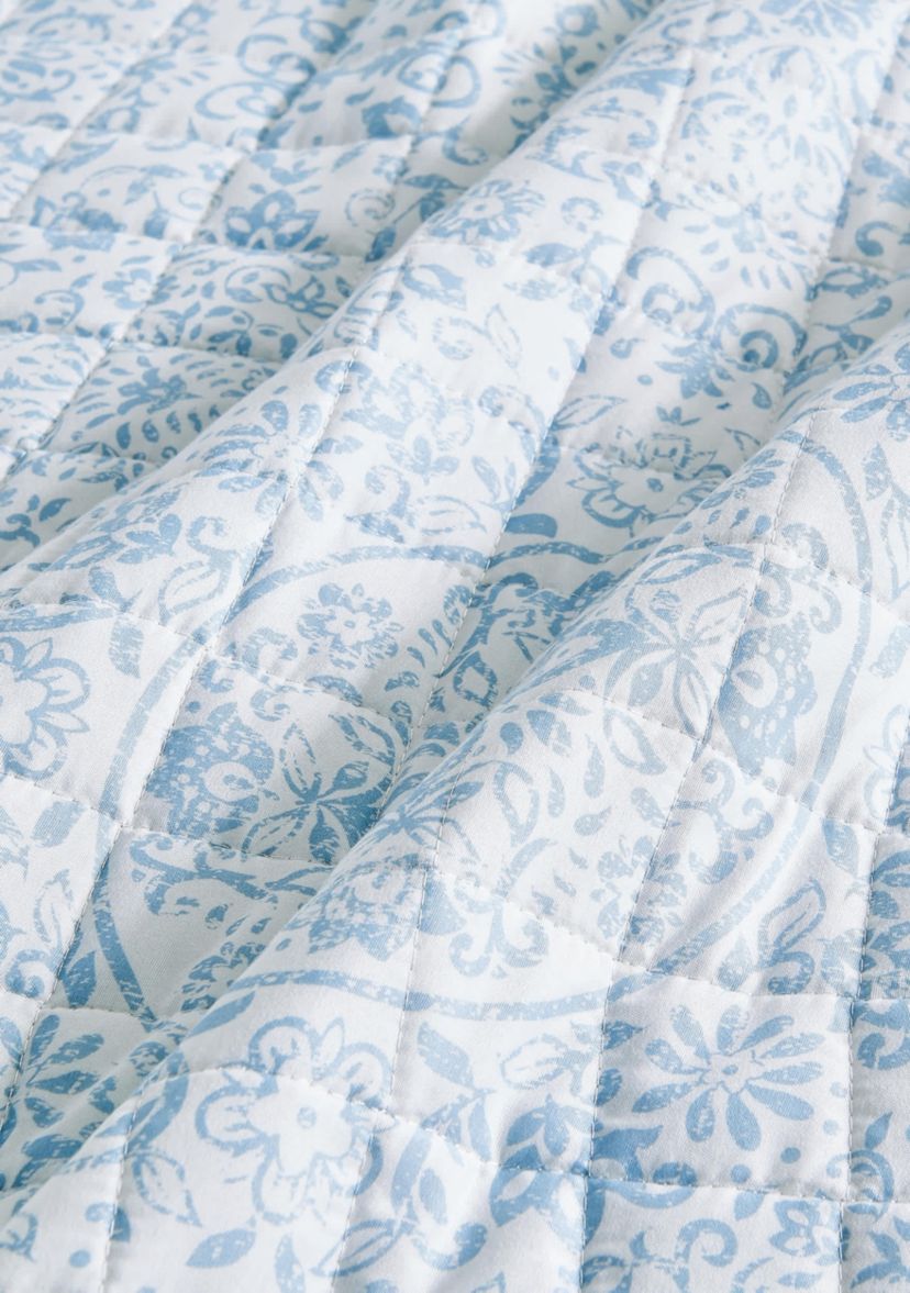 Medallion Floral Quilt Set