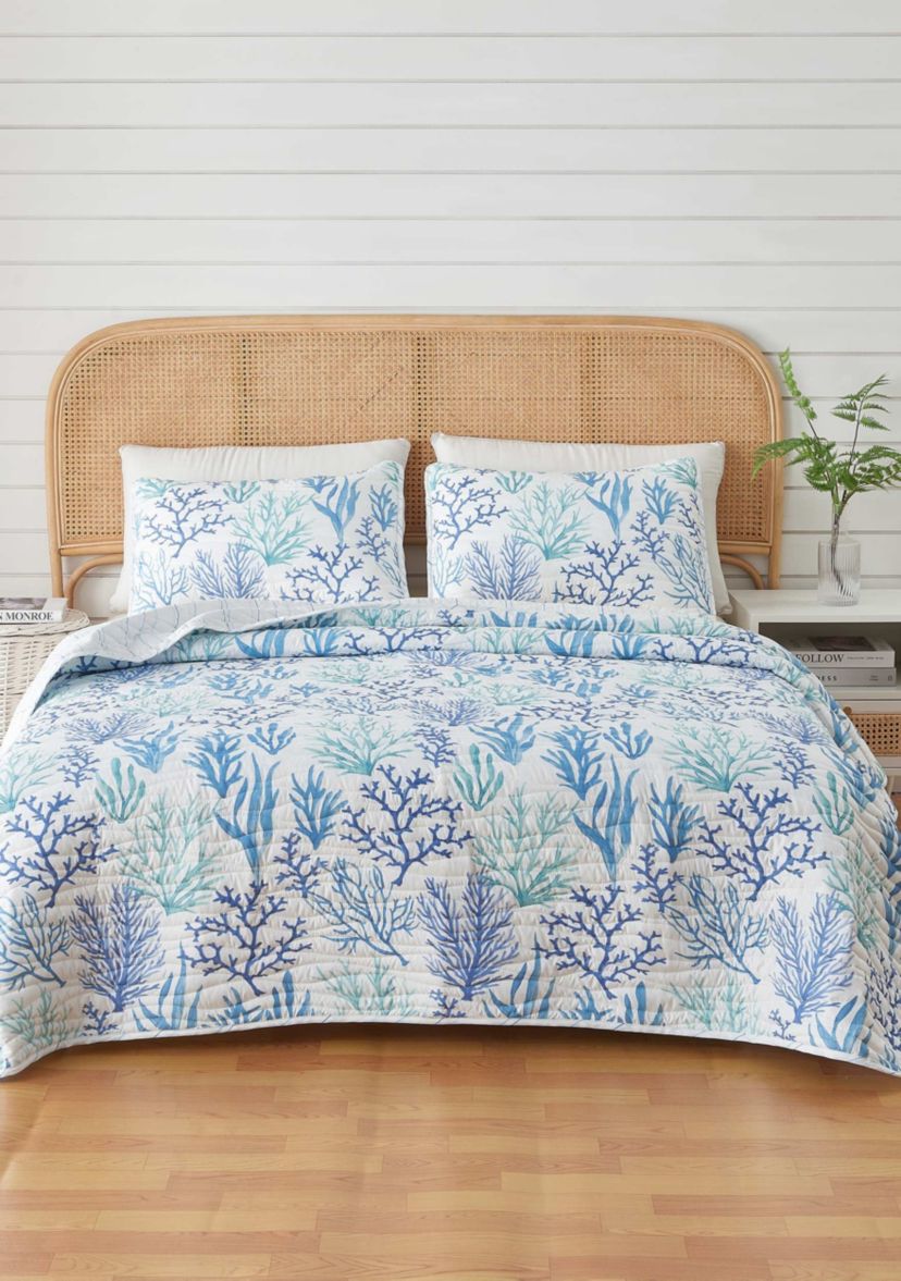 Blue Watercolor Coral Quilt Set