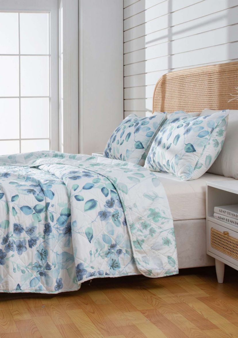 Watercolor Leaf Printed Quilt Set